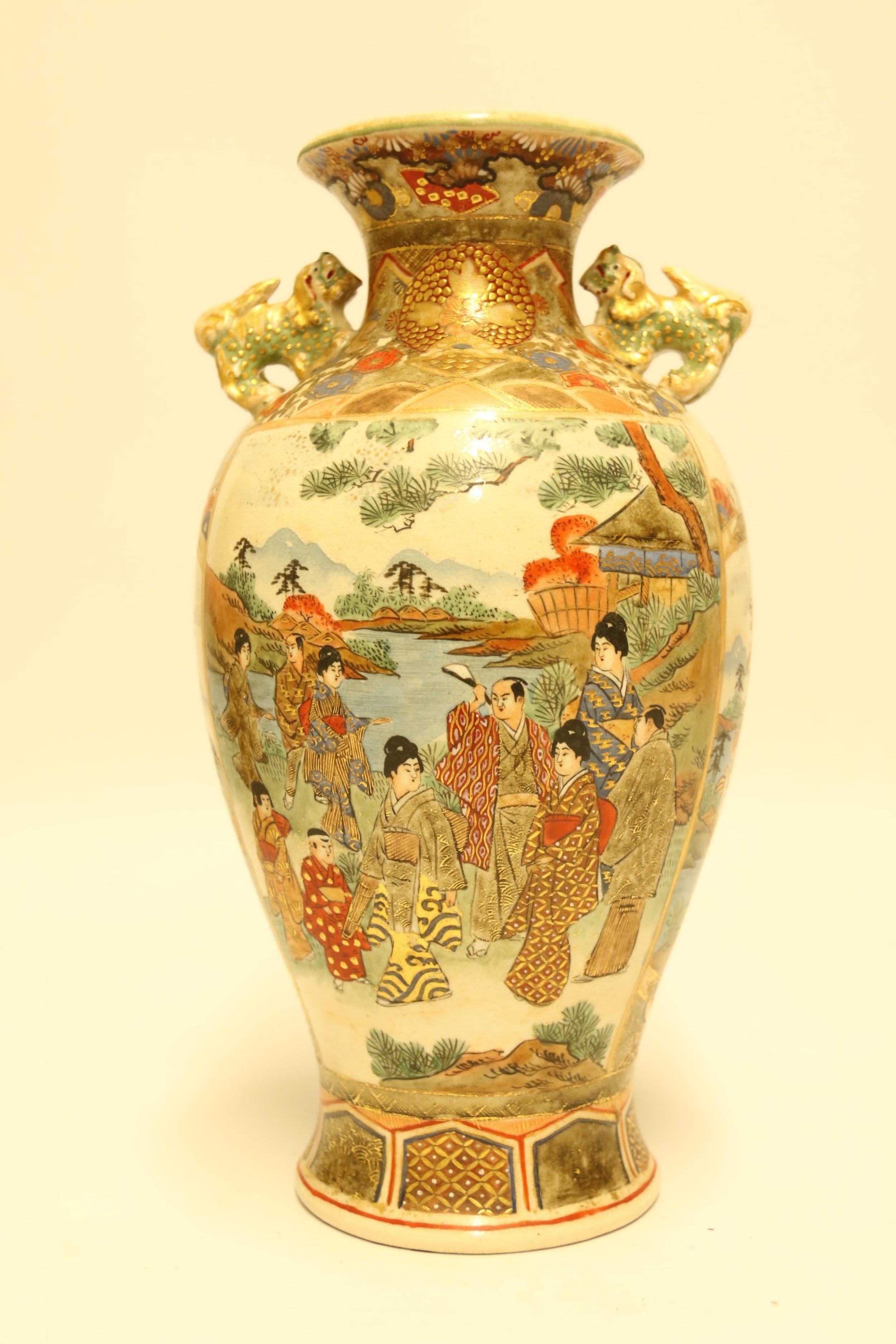 Early 20th Century Antique Highly Decorative Pair of Japanese Satsuma Vases, circa 1910 For Sale