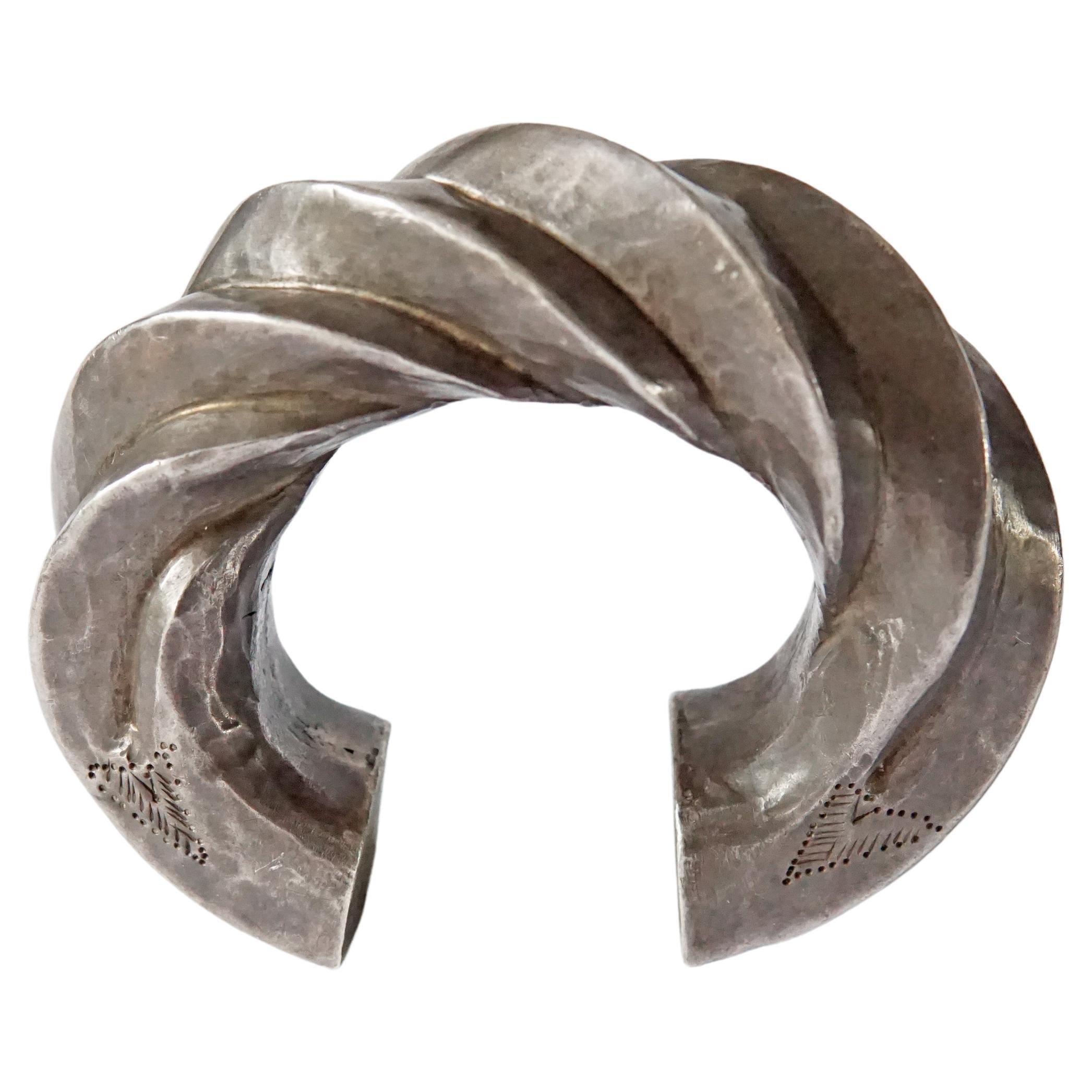 Antique Hill Tribe Silver Spiral Cuff Bracelet, Hand-Engraved, Thailand, c. 1900 For Sale