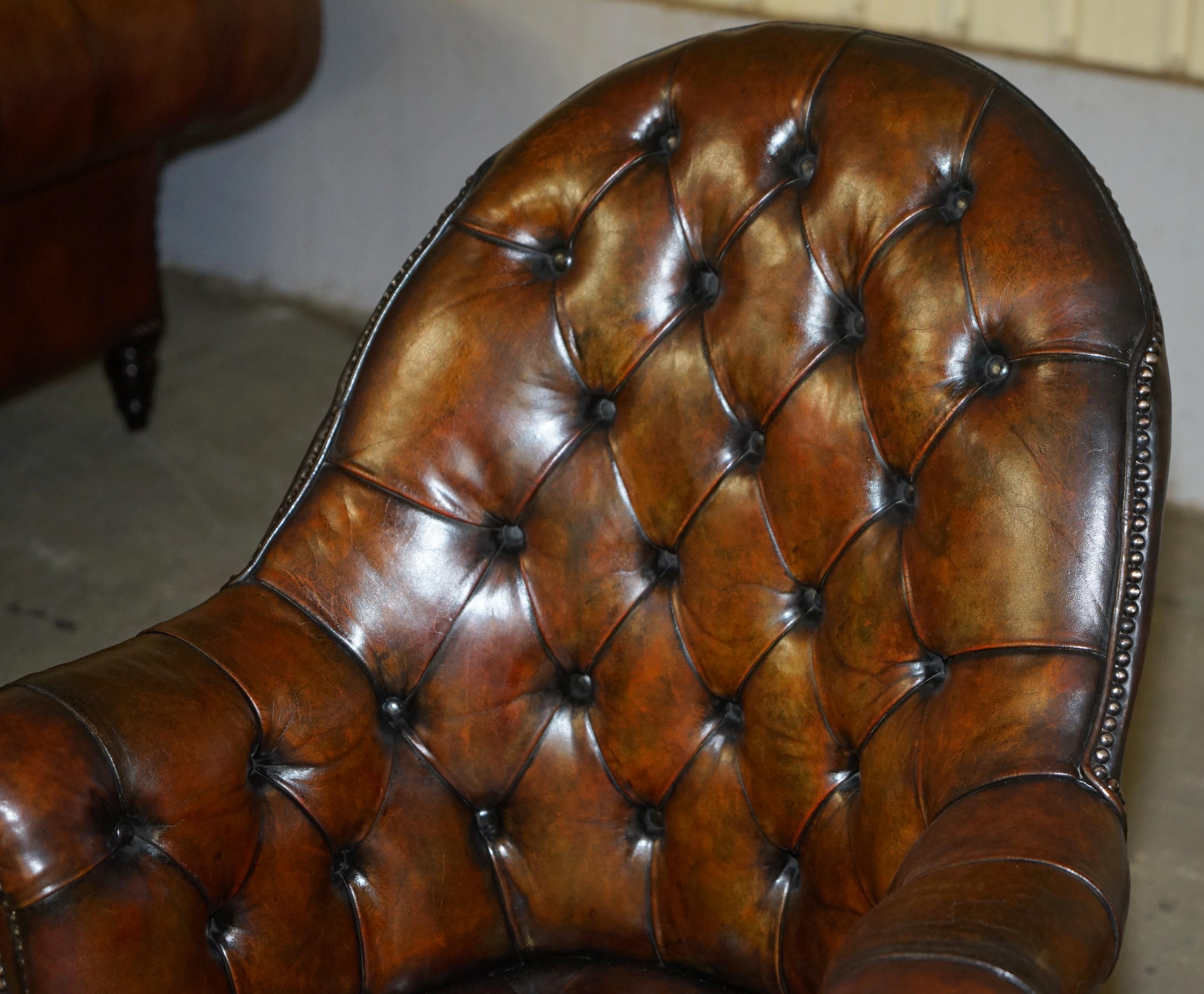 Inglese ANTICO GODFATHER HILLCREST SEDIA DA DIRETTORE IN PELLE MARRONE CHEsterfield in vendita