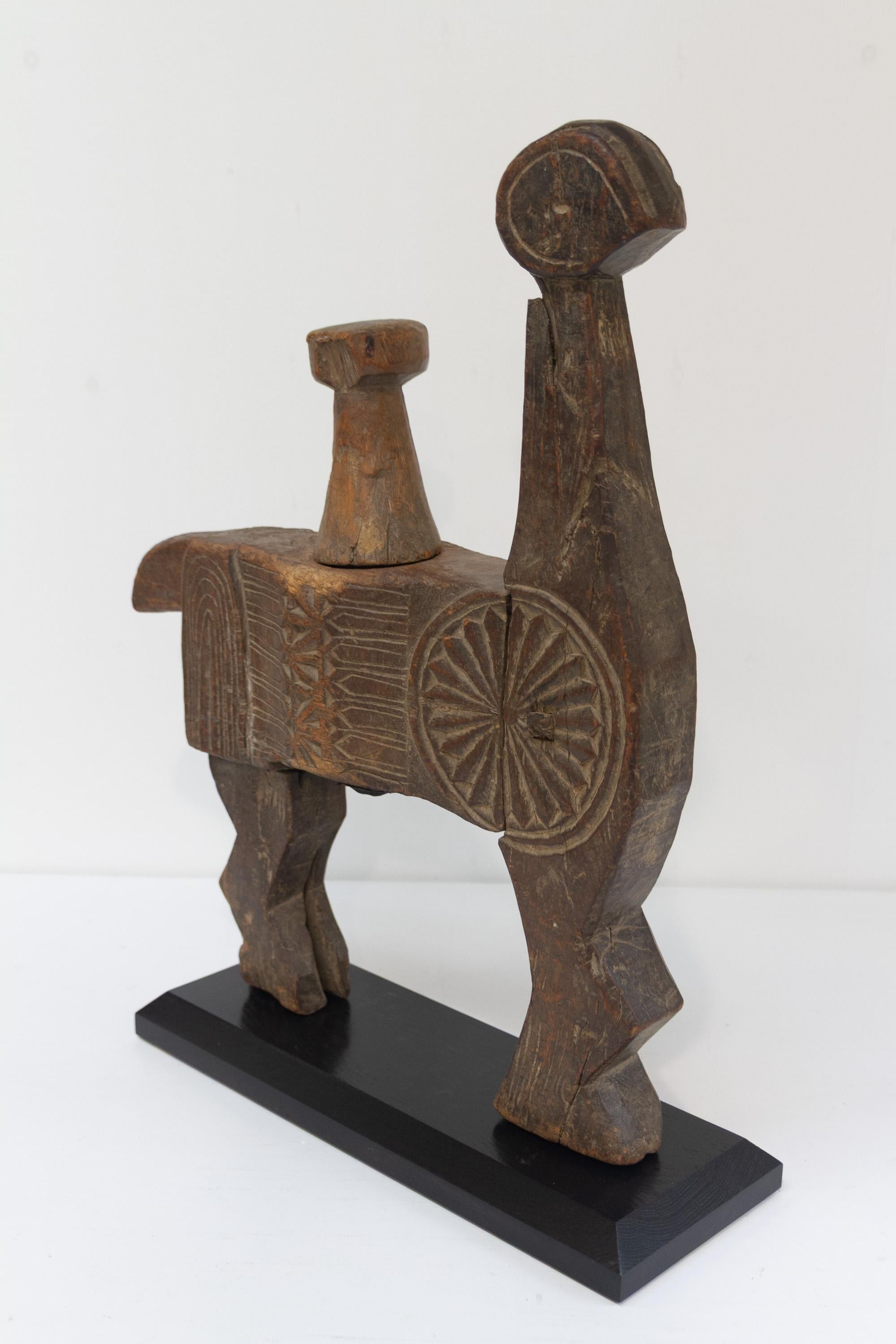 Ancien presse-purée zoomorphe en bois de l'Himachal Pradesh, Inde, années 1900. en vente 9