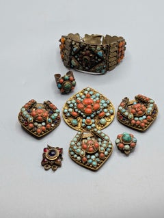 Set di gioielli antichi nepalesi dell’Himalaya, dorati, con turchese e corallo