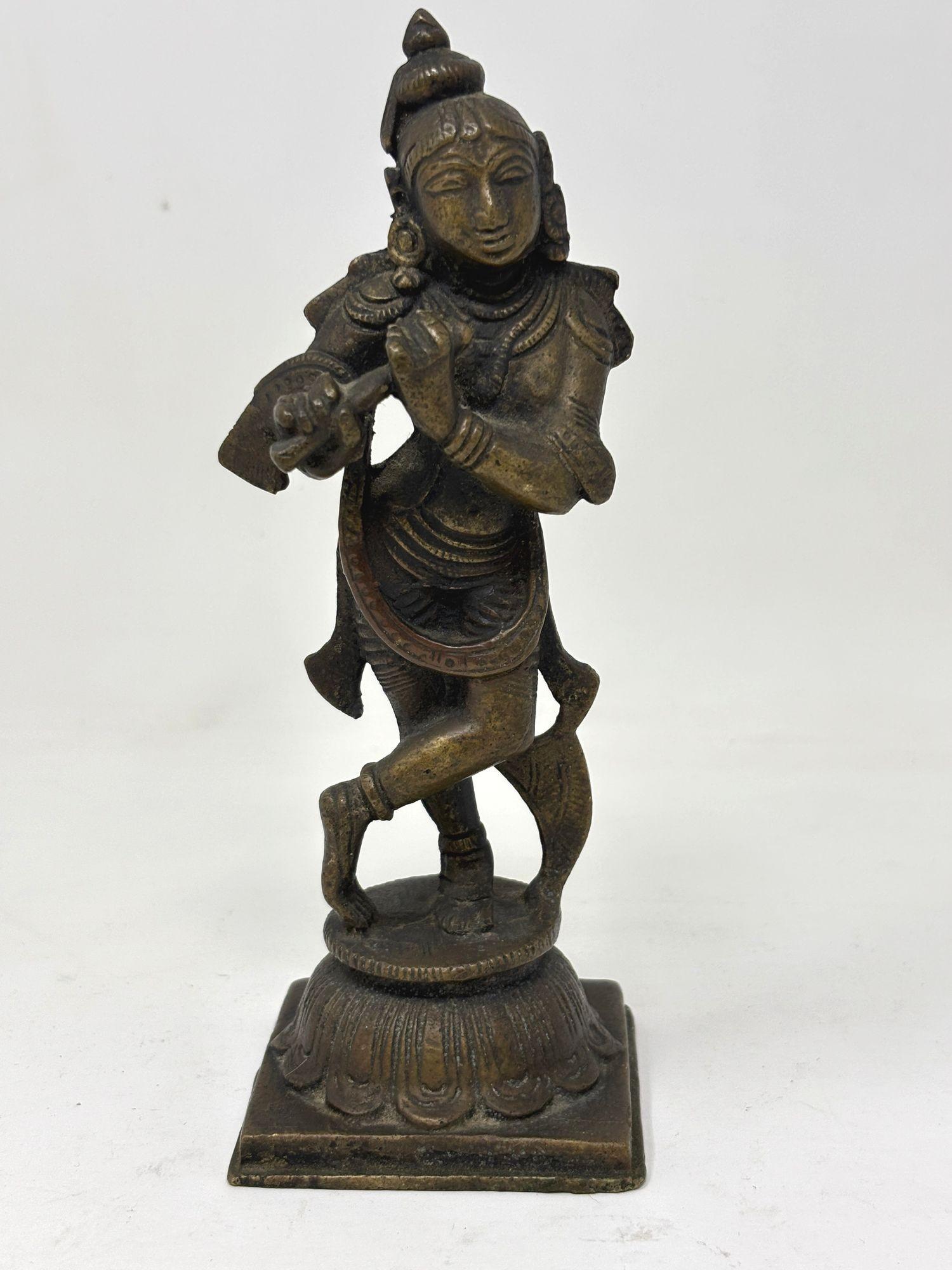 Antique Hindu Bronze of Krishna Sculpture For Sale 2