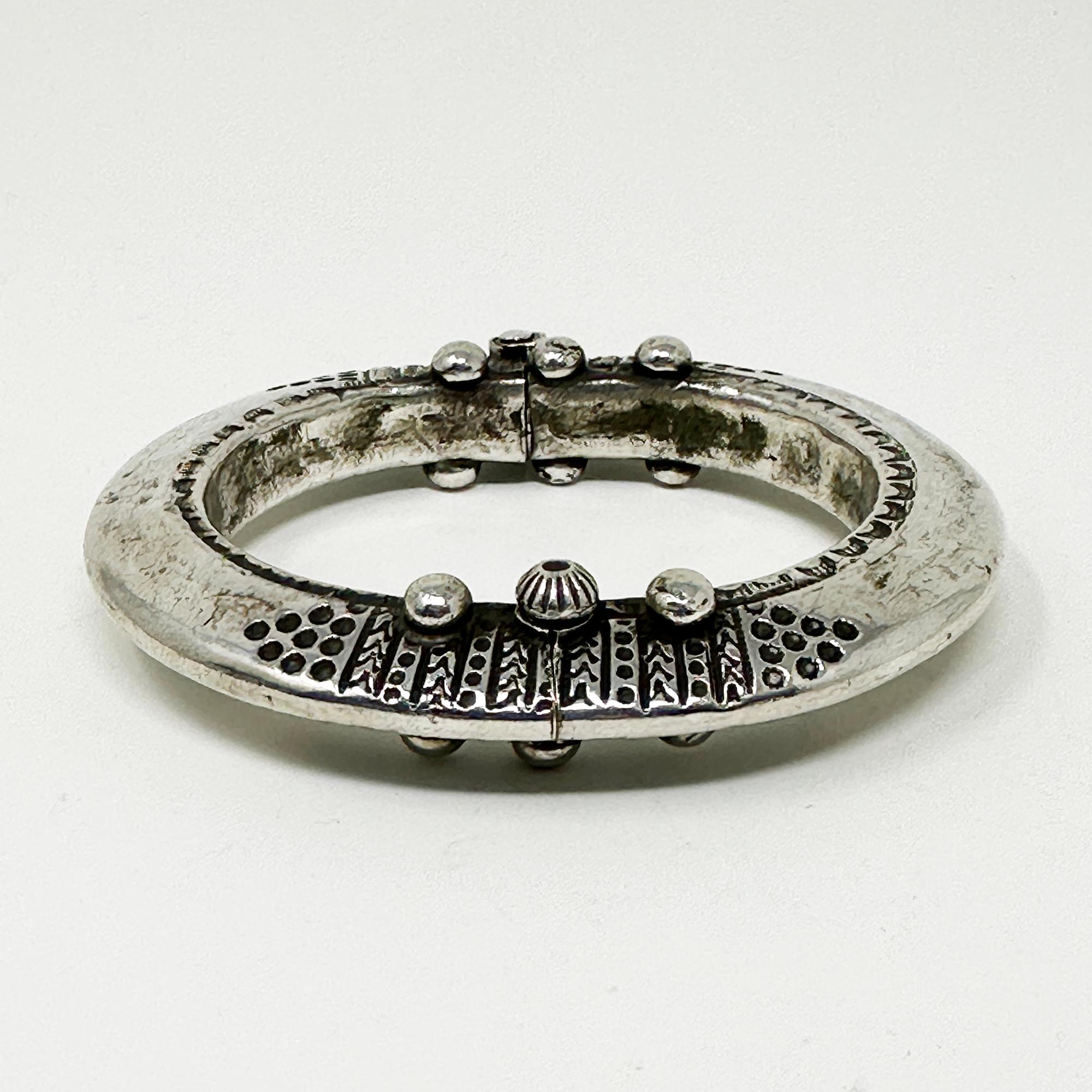 Women's or Men's Antique Hinged Silver Bracelet from South India For Sale