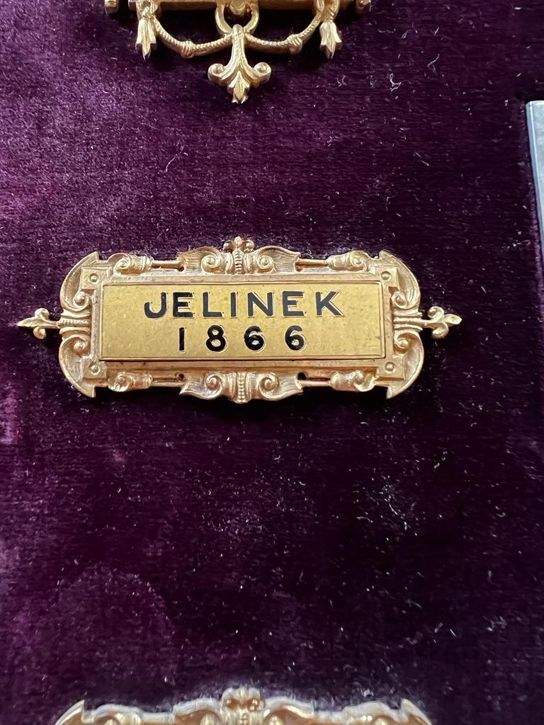 XIXe siècle Antique plaque commémorative judaïque de la franc-maçonnerie viennoise-Paris 1861-1886 en vente