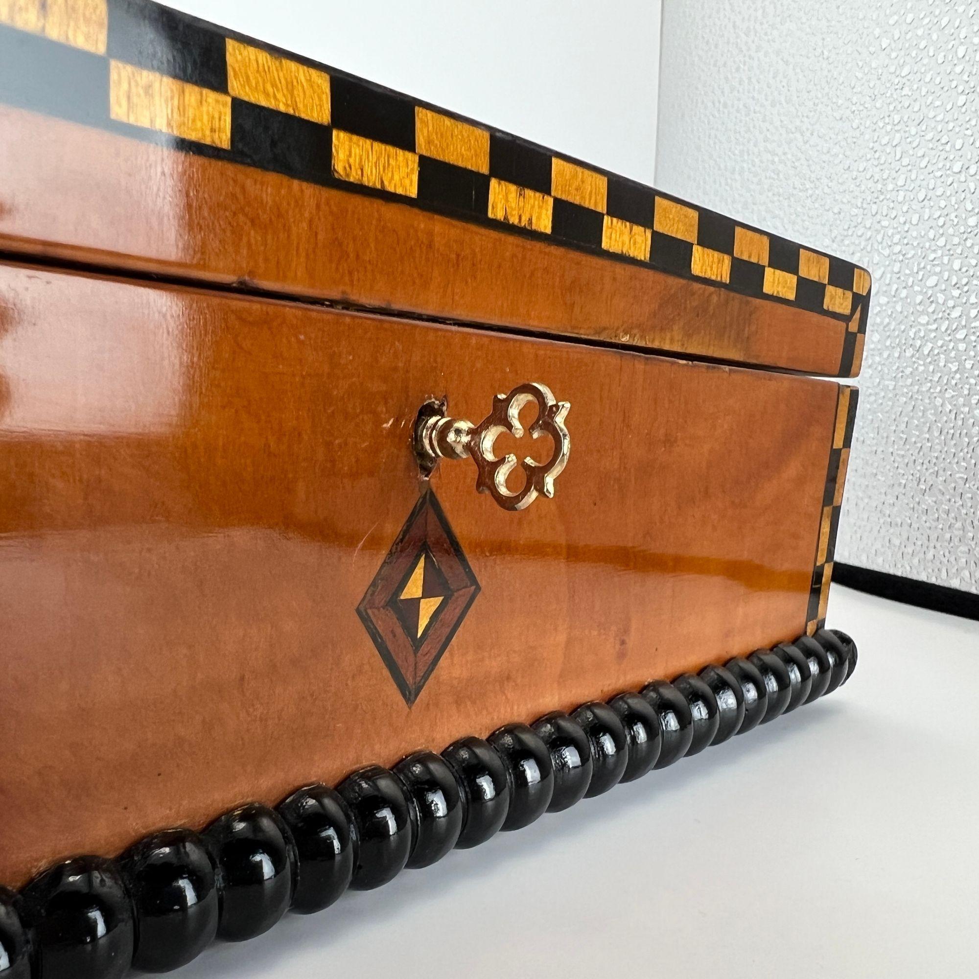 Antique Historicism Box, Birch, Marqueterie, Shell Inlay, Germany, circa 1880 For Sale 2