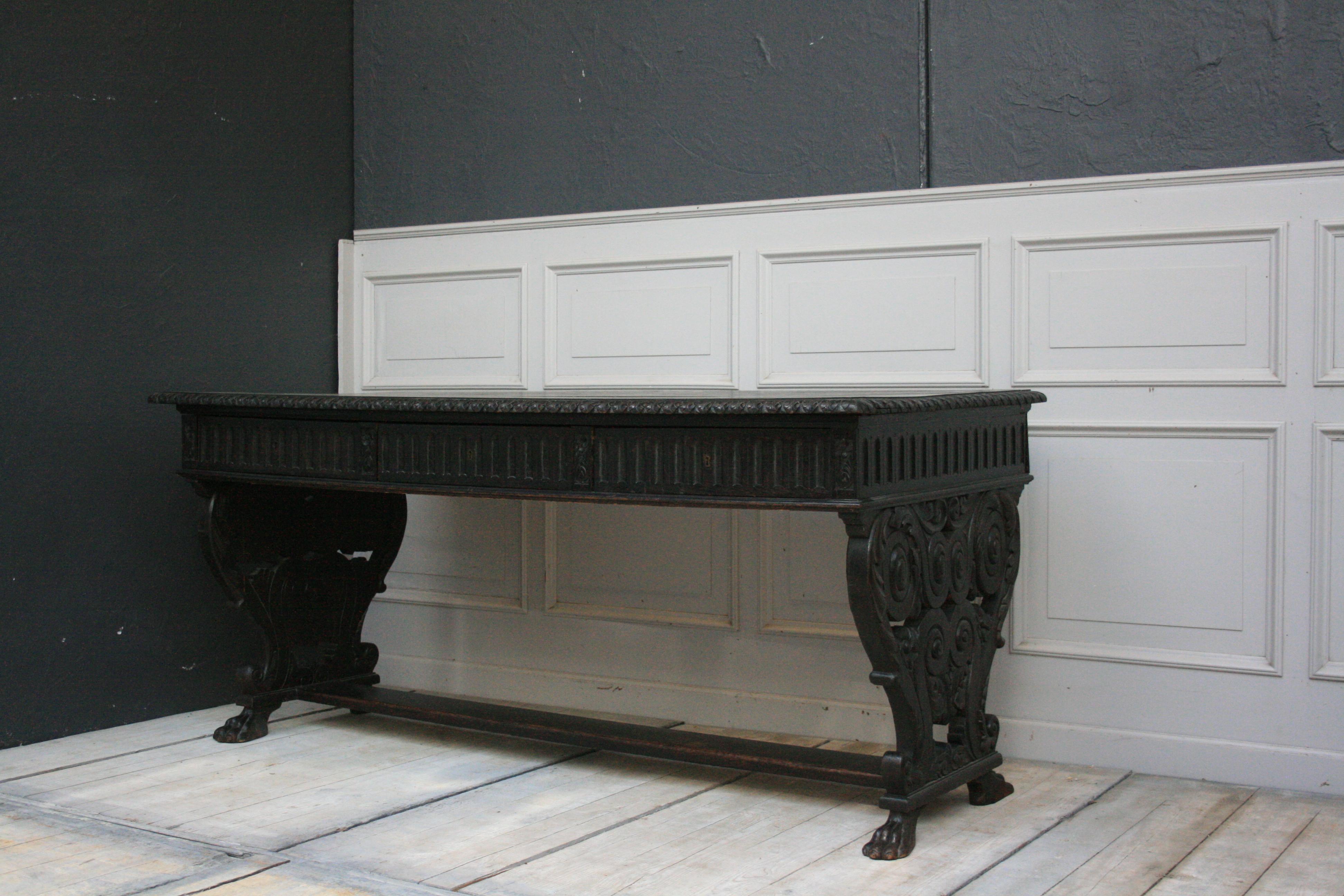 Antique Historicism Oak Writing Desk In Good Condition In Dusseldorf, DE