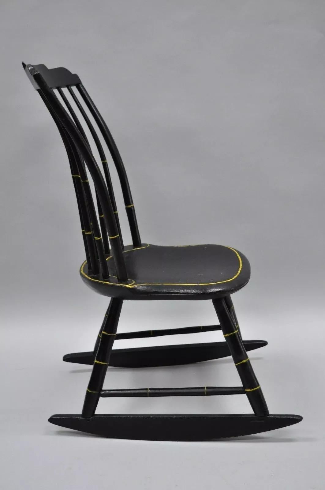 Antique Hitchcock Style Child's Black Bow Back Windsor Rocker Rocking Chair In Good Condition For Sale In Philadelphia, PA
