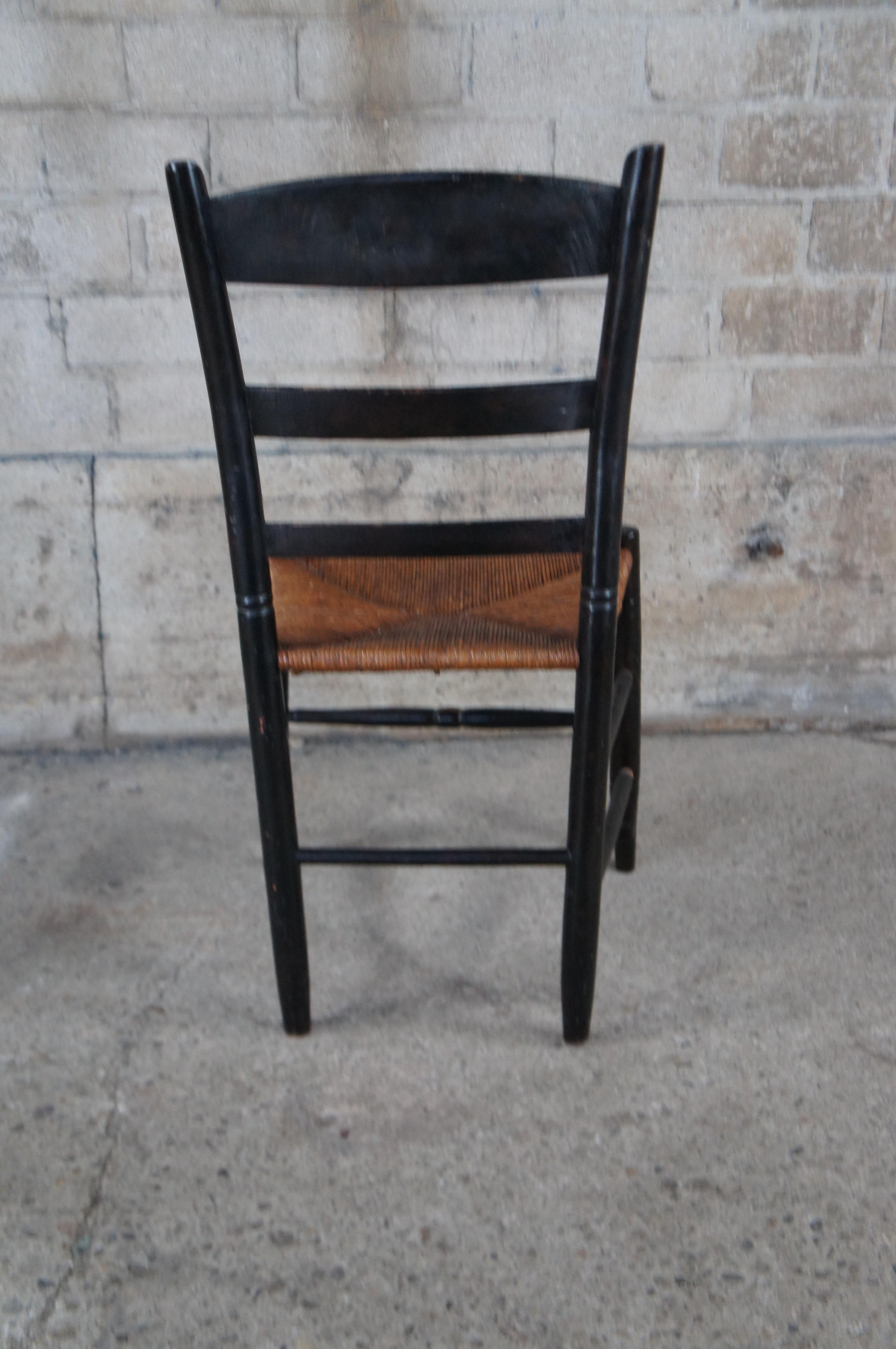 Antique Hitchcock Style Farmhouse Cottage Stenciled Back Rush Seat Side Chair For Sale 5