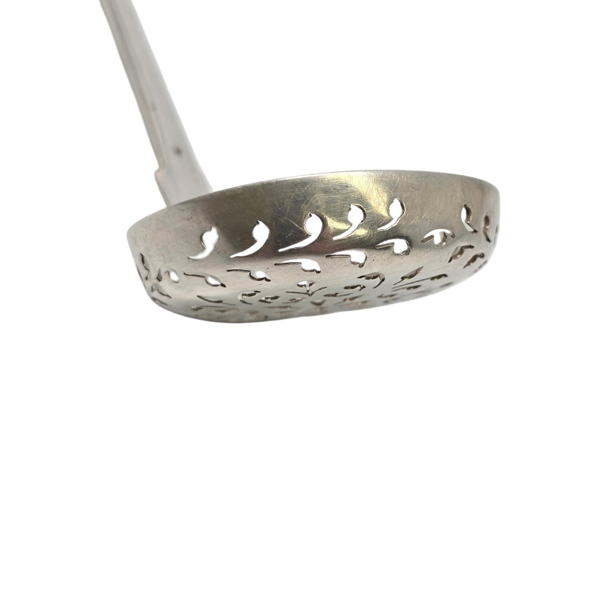 Antico HJ Lias & Son London England in argento sterling Sugar Sifter 5 1/4