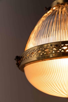 Antike französische Holophane-Pendelleuchte „Excellite“ aus Prismaglas, um 1920