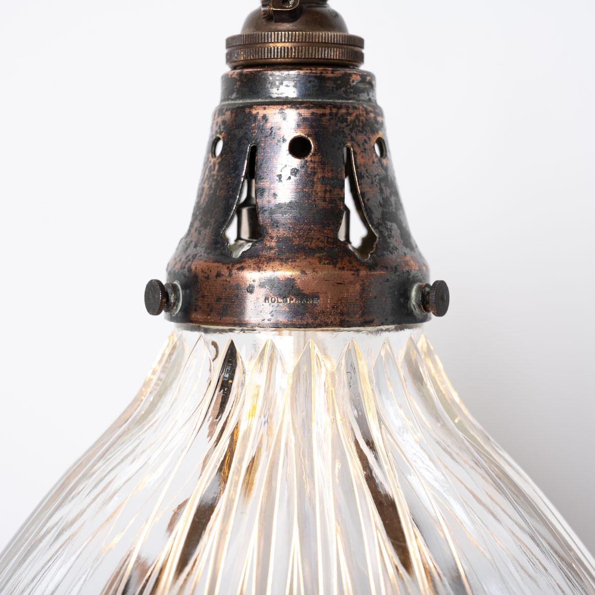 Lights antiques en Holophane avec accessoires en laiton d'origine en vente 11