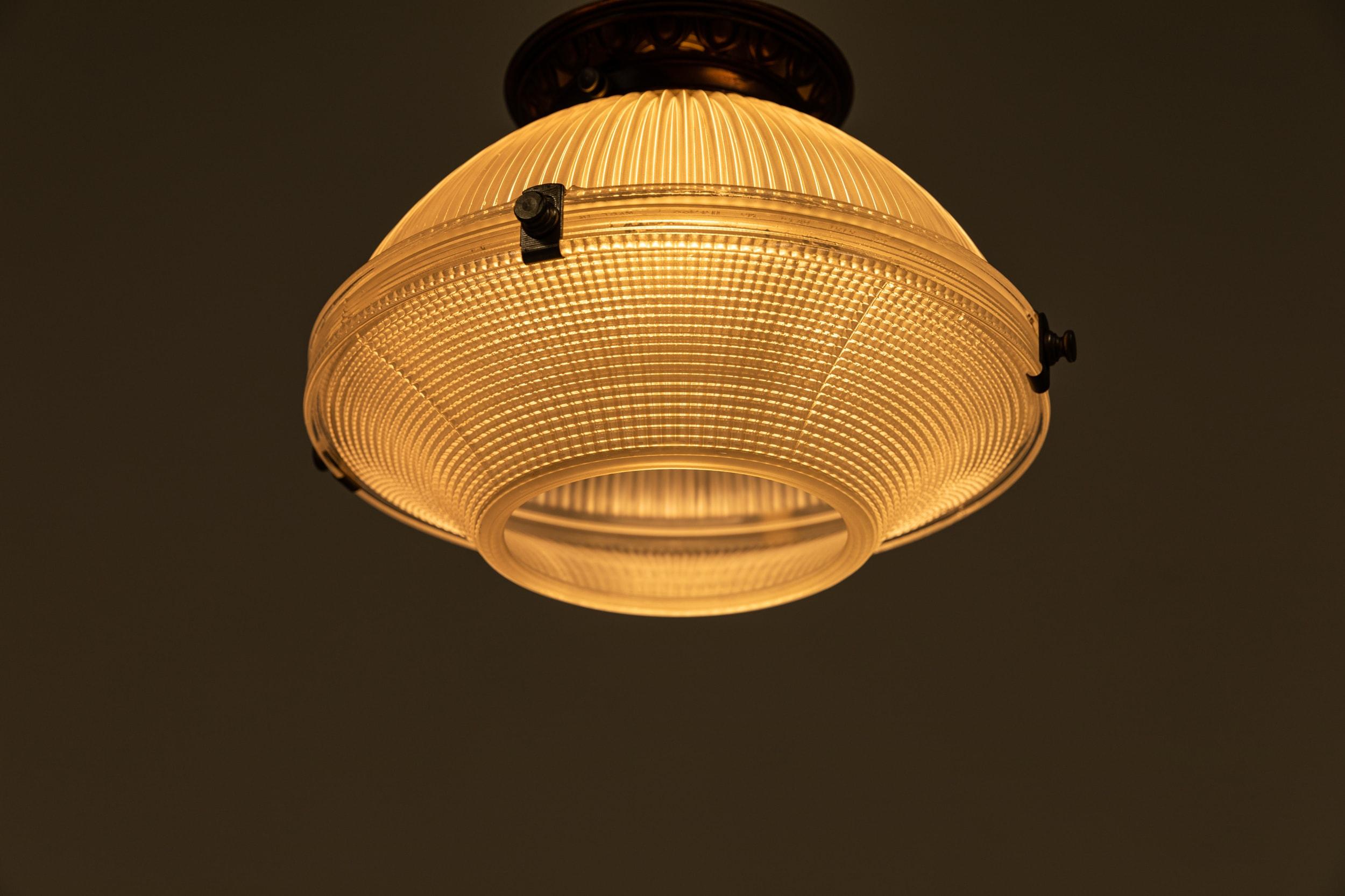 Antique Holophane 'Reflector-Refractor' Prismatic Glass Pendant Light Lamp. 1920 In Good Condition In London, GB
