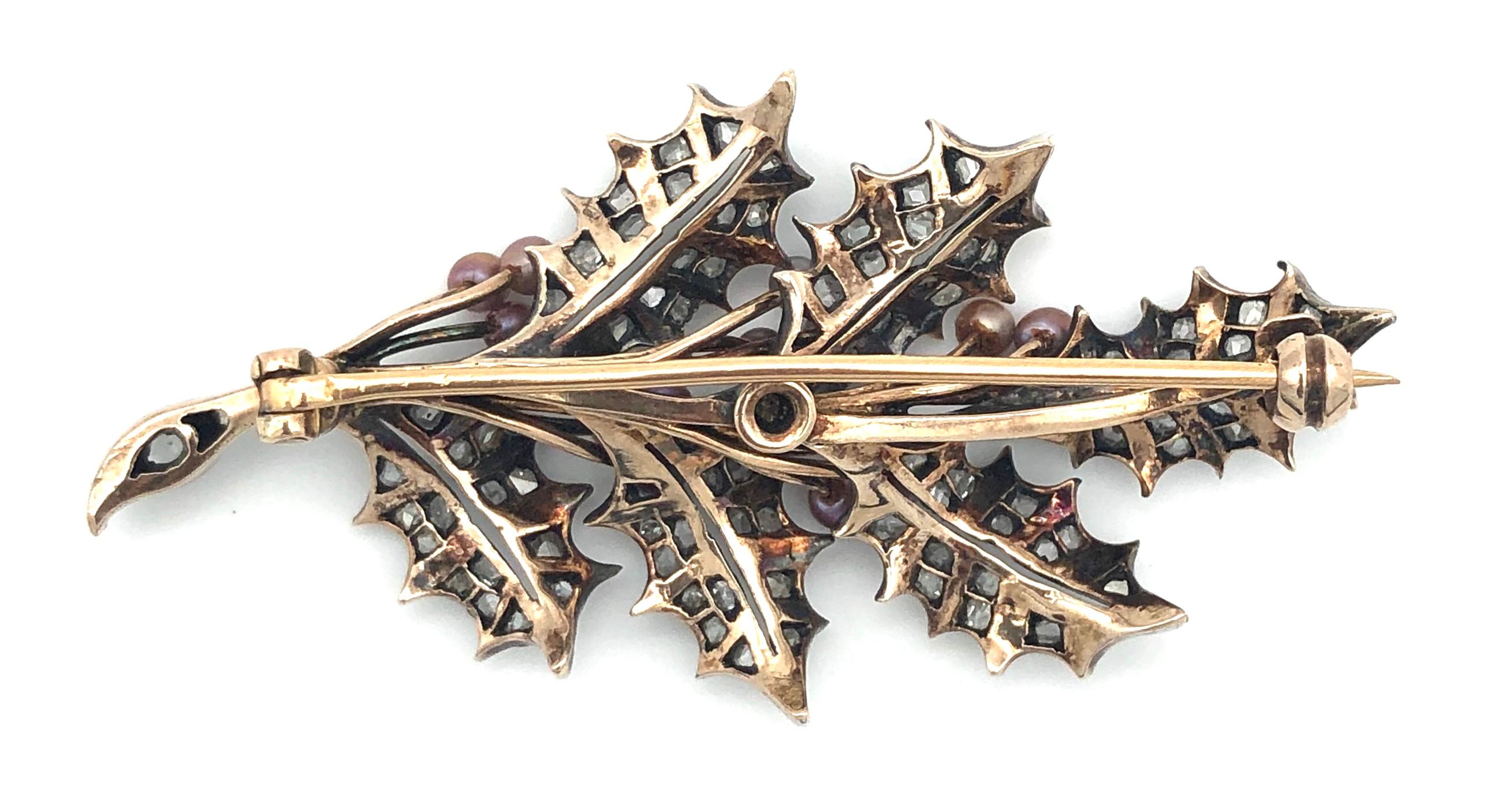 Antike Holly Beerenperlen-Diamant-Gold-Silber-Brosche im Zustand „Hervorragend“ in Munich, Bavaria