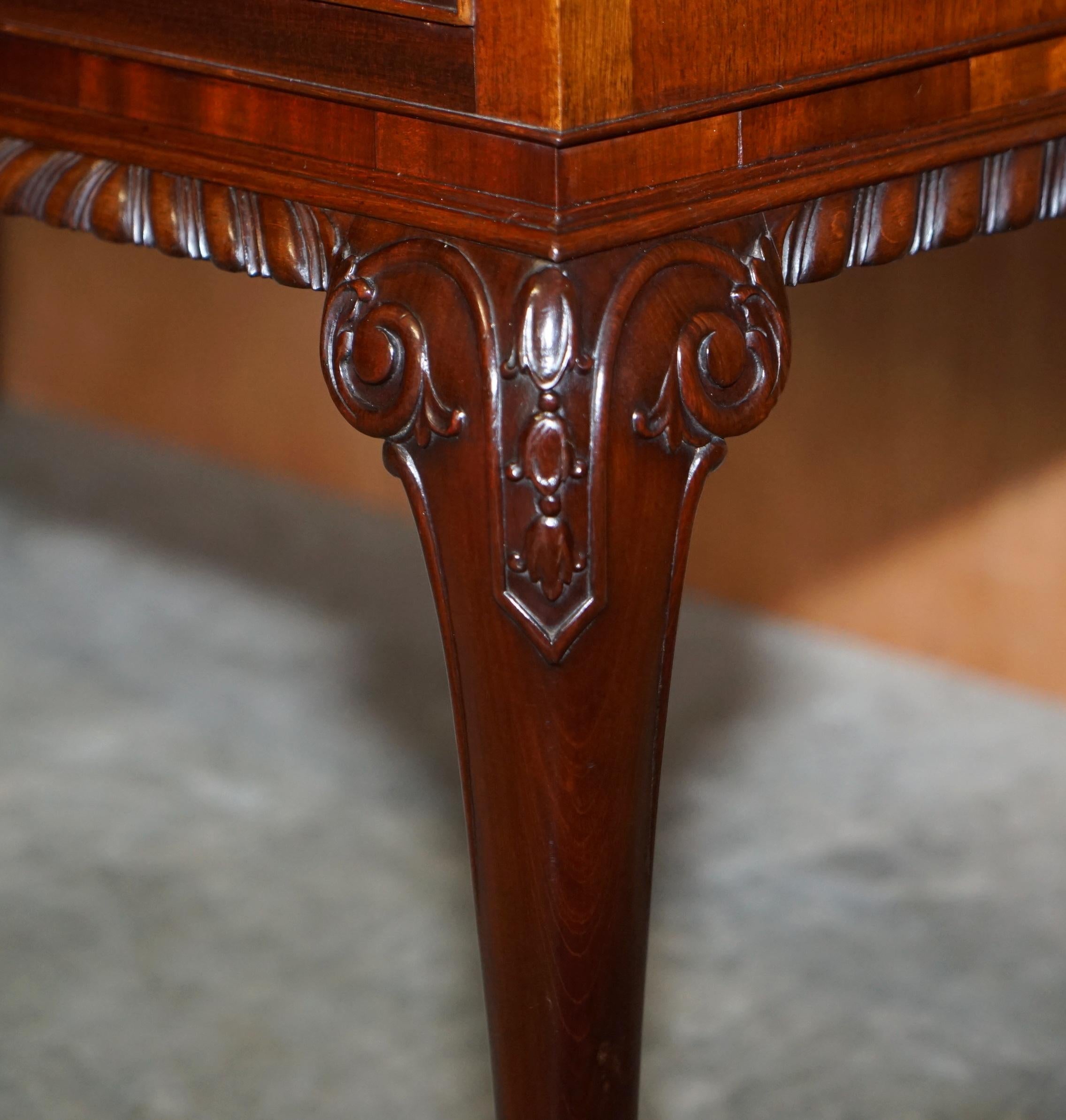 Antique Honduras Hardwood Dressing Table Lion Hair Paw Carved Feet Part of Suite For Sale 1