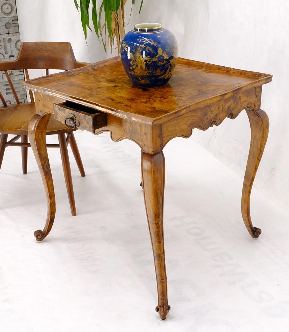 Antique Honey Amber Tone Solid Carved Burl Wood Square Game Dinette Table In Good Condition In Rockaway, NJ