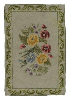 Antique Hooked Gift-Size Rug with Floral Bouquet & Foliate Border - Rug & Kilim