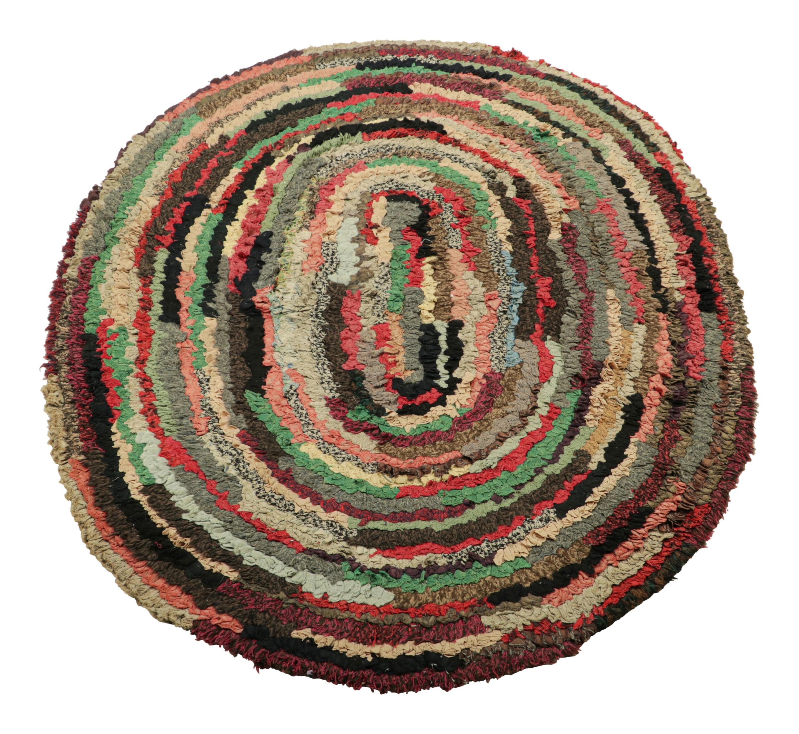 Antique Hooked Oval Rug with Polychromatic Geometric Patterns  Rug & Kilim In Good Condition For Sale In Long Island City, NY