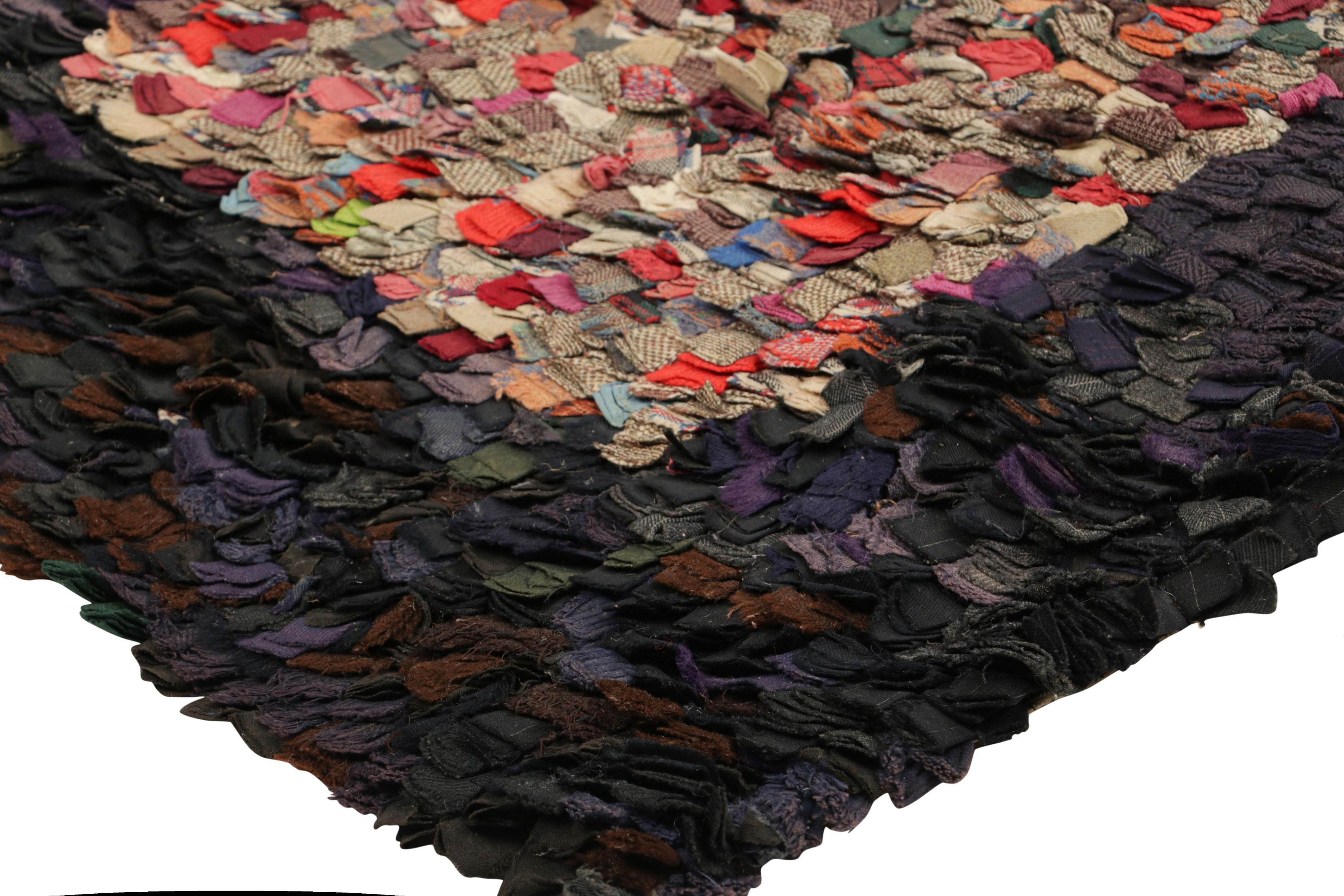 Early 20th Century Antique Hooked Rug with Abstract Polychromatic Patterns  Rug & Kilim For Sale