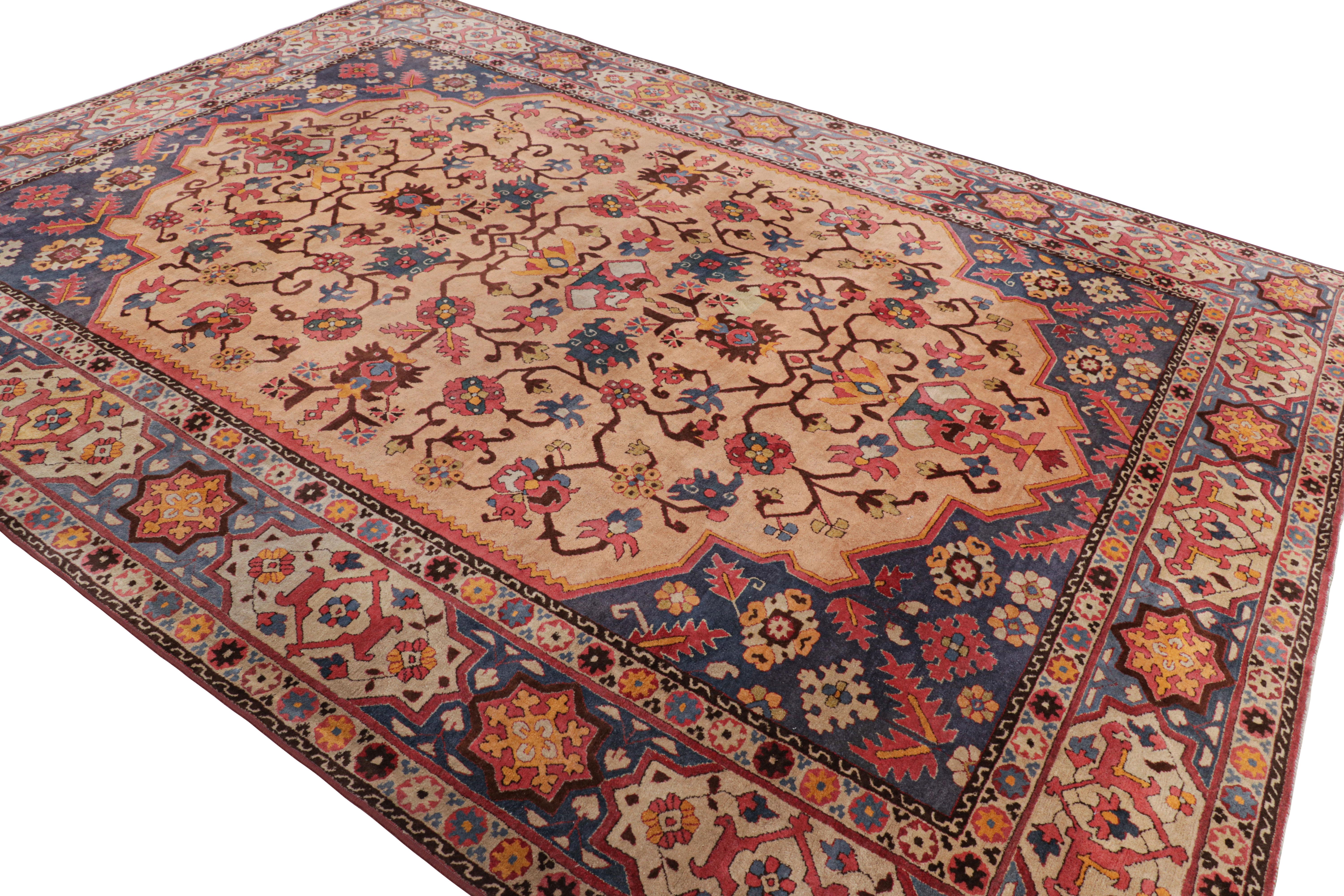 Antique Hooked Rug with Polychromatic Florals and Medallion In Good Condition For Sale In Long Island City, NY