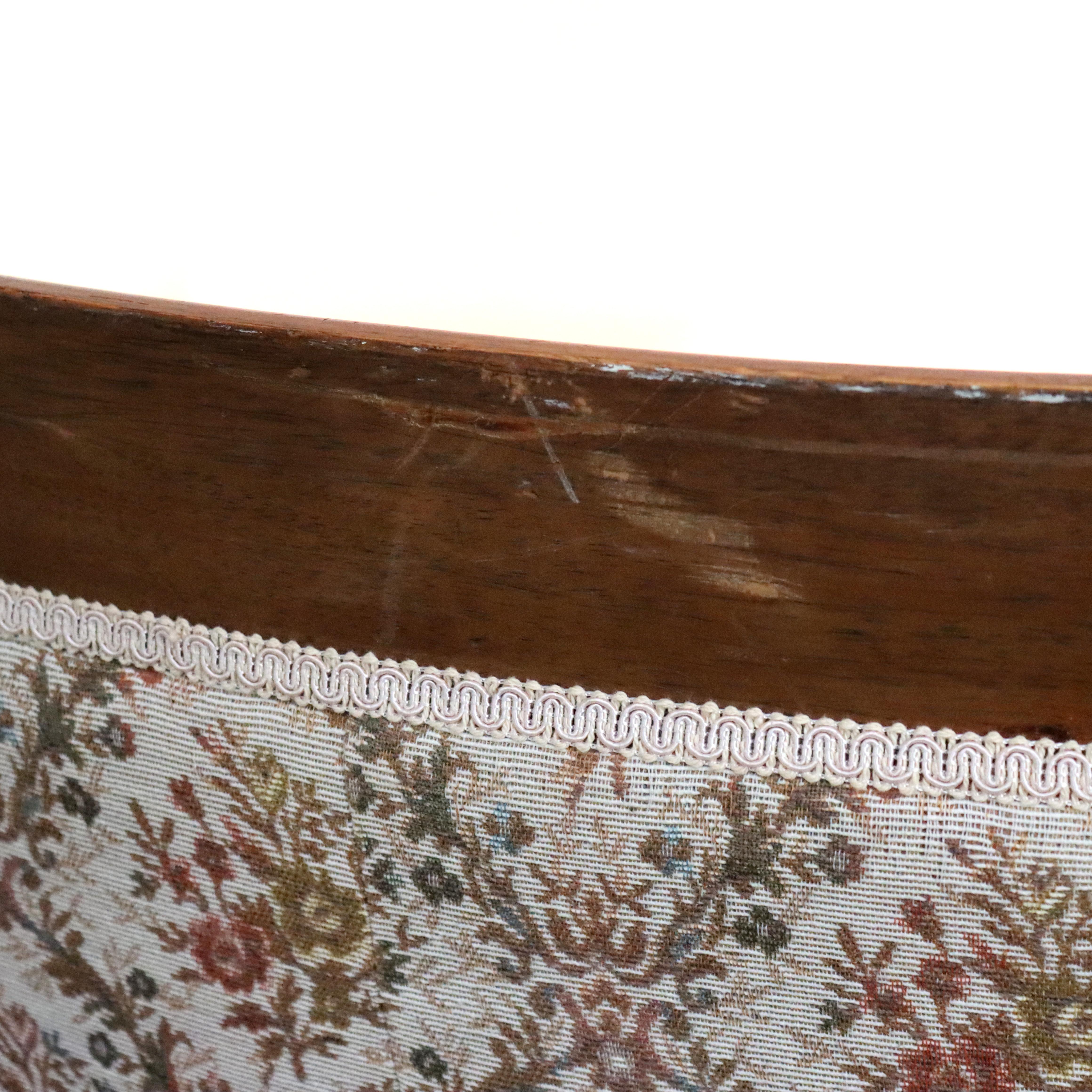 Antike Horner Figural geschnitzt Mahagoni Splayed Leg Tapestry & Griffin Sofa c1900 im Angebot 10