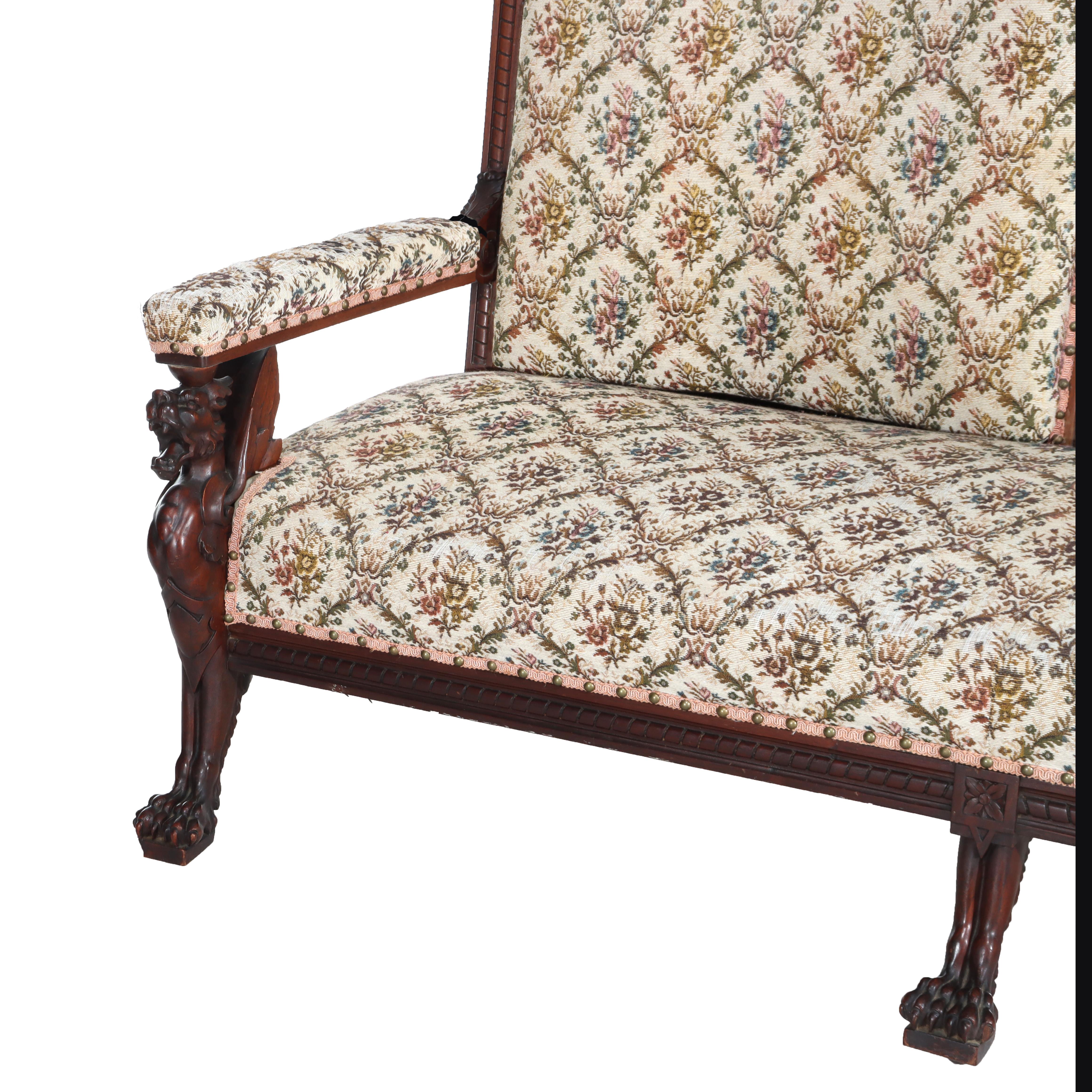 Antike Horner Figural geschnitzt Mahagoni Splayed Leg Tapestry & Griffin Sofa c1900 im Angebot 1