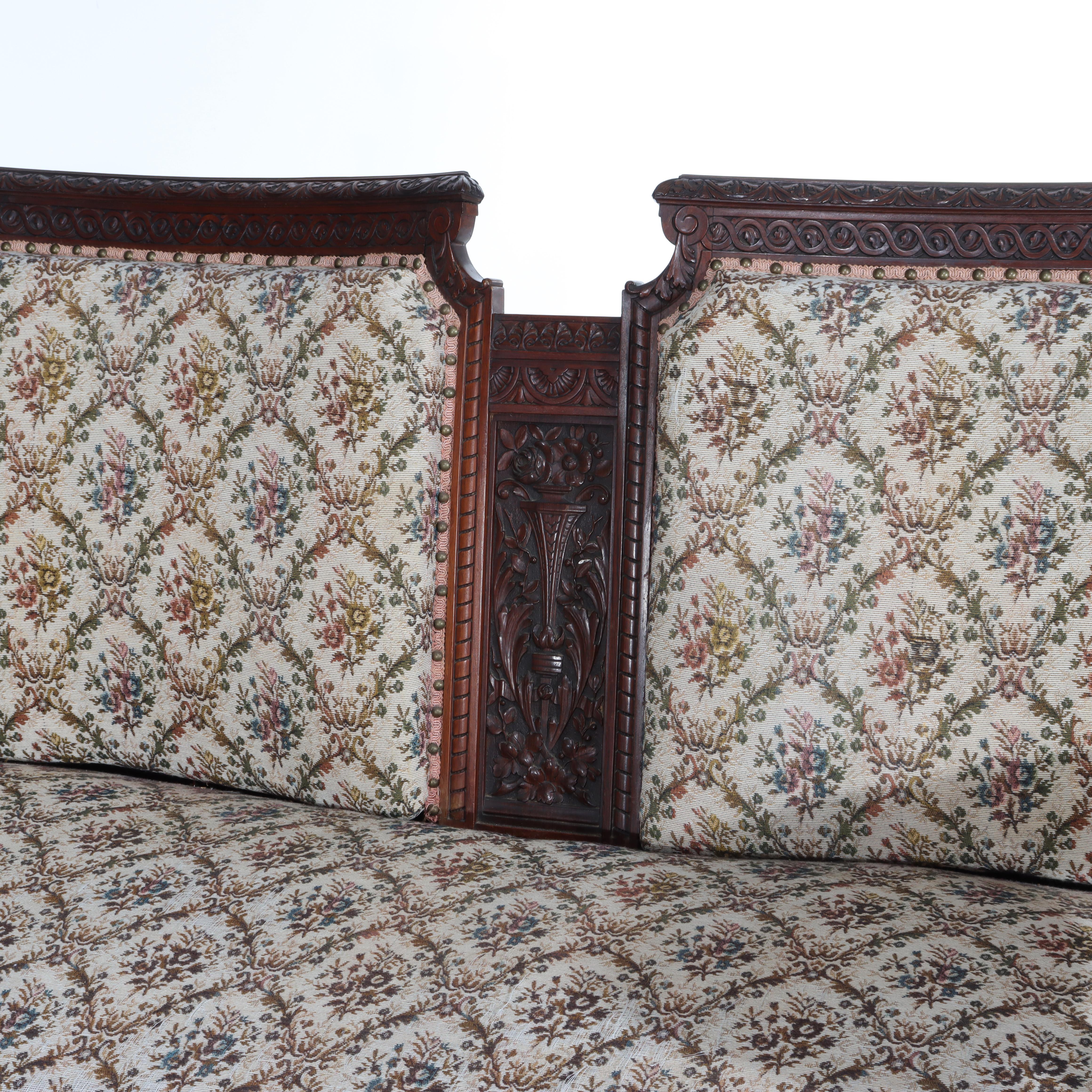 Antike Horner Figural geschnitzt Mahagoni Splayed Leg Tapestry & Griffin Sofa c1900 im Angebot 2