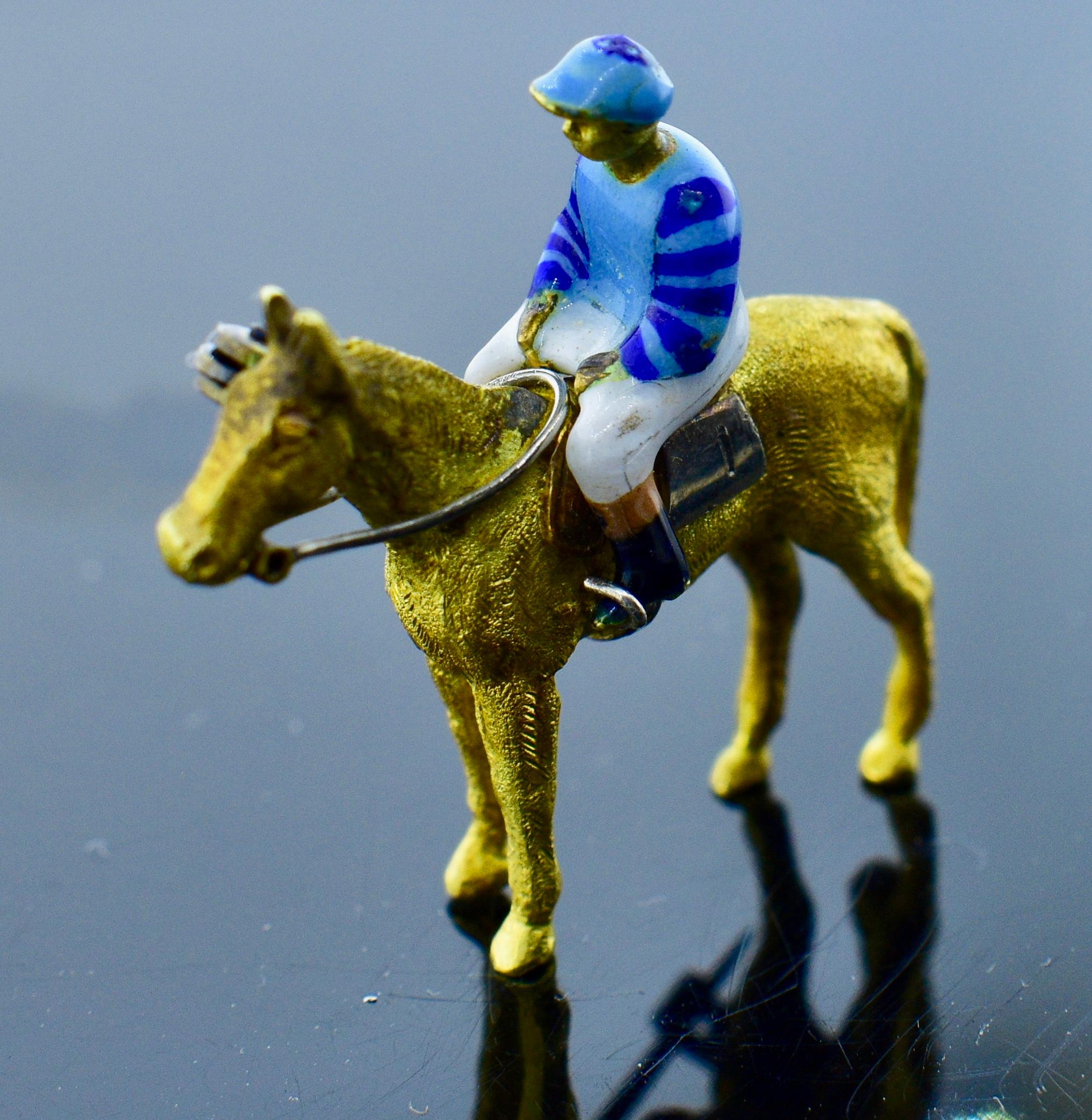 Victorian Antique horse and jockey brooch in 18 Karat and Enamel, English, circa 1900 For Sale