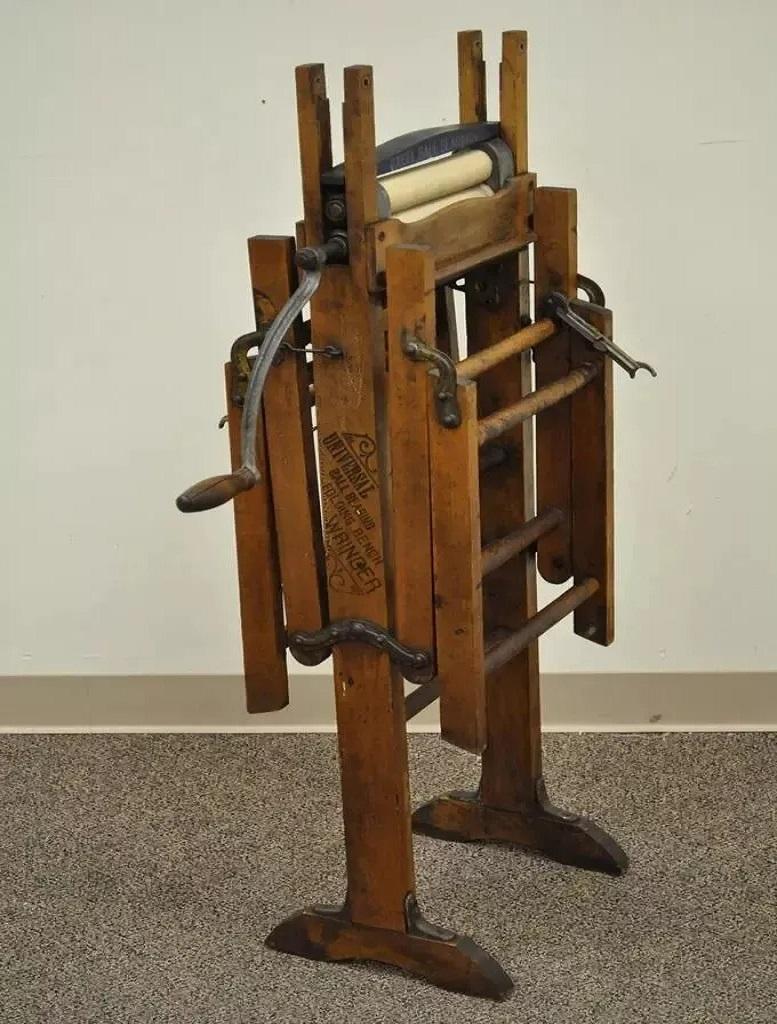 Antique Horse Shoe Brand Universal Ball Bearing Folding Clothes Wringer Bench For Sale 2