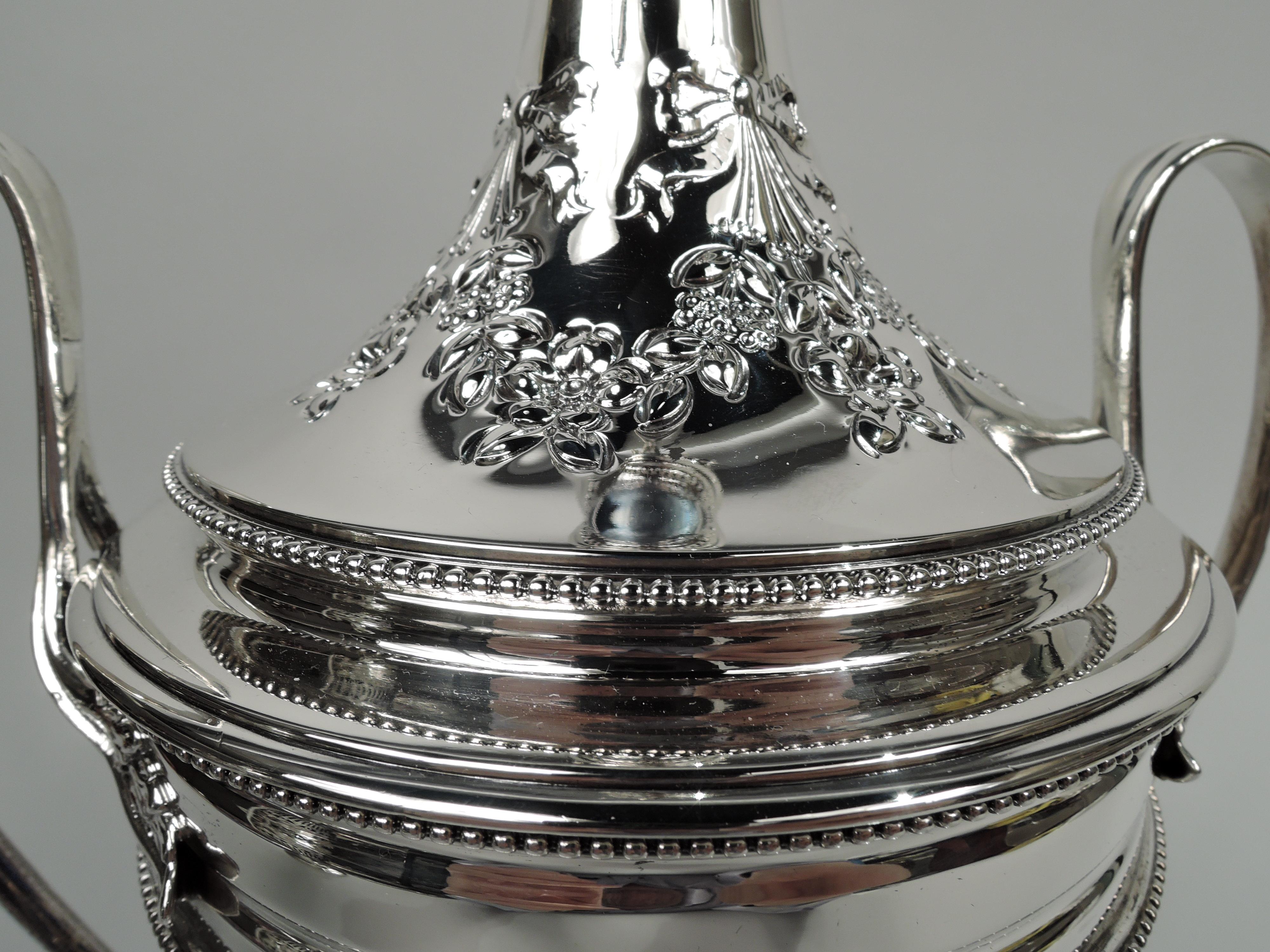 Antique Howard Edwardian Neoclassical Sterling Silver Covered Urn In Good Condition In New York, NY