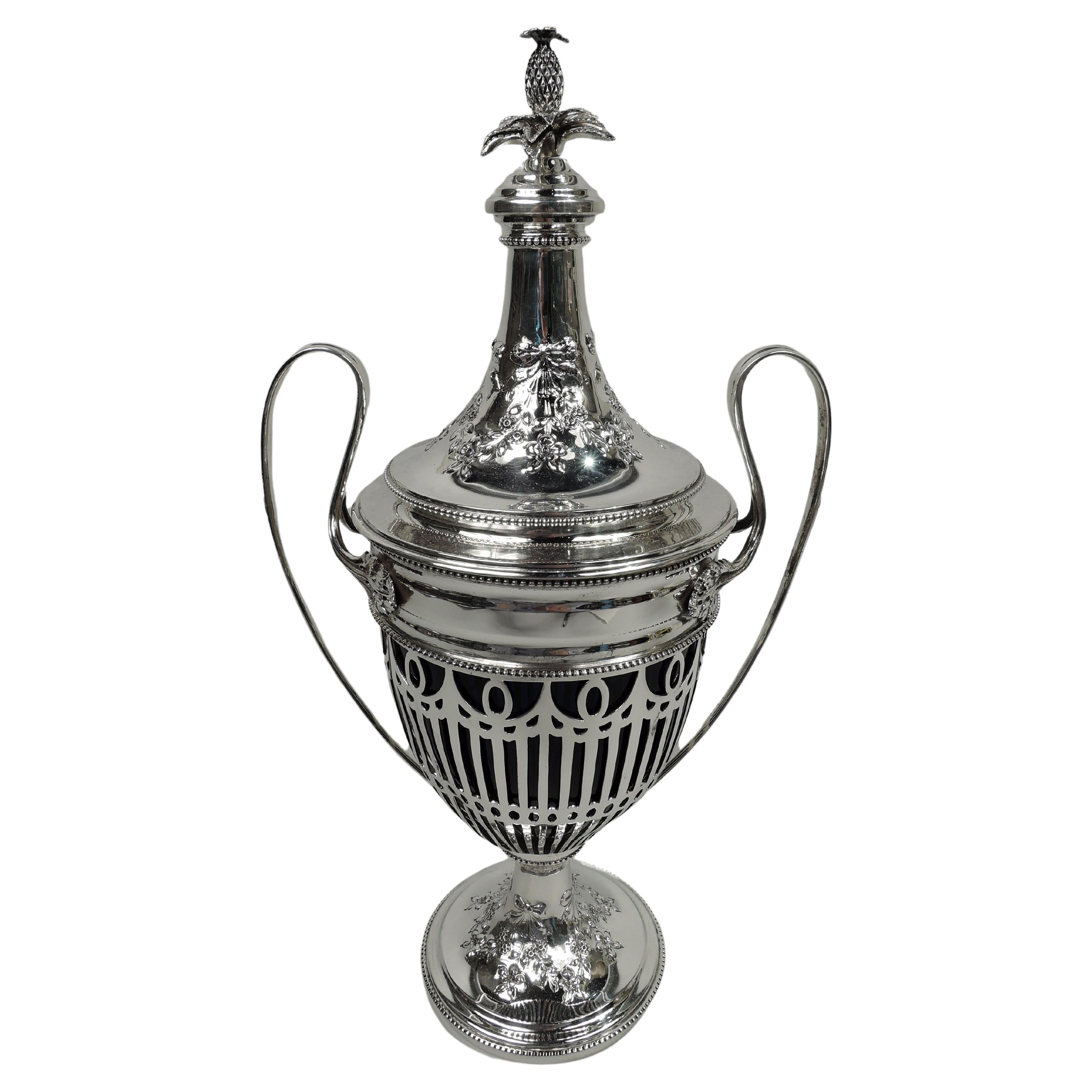 Antiguo Howard Edwardian Urna neoclásica con tapa de plata de ley en venta