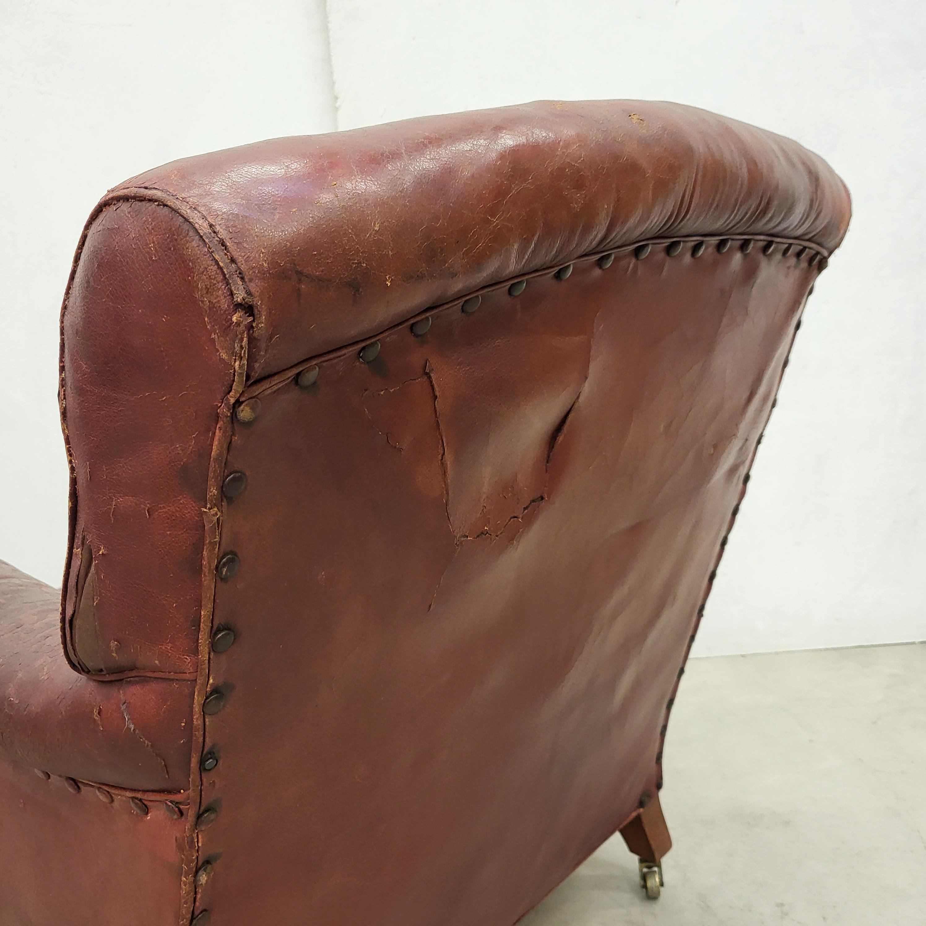 Antique Howard & Sons Bridgewater Armchair Original Leather, 1880s For Sale 2