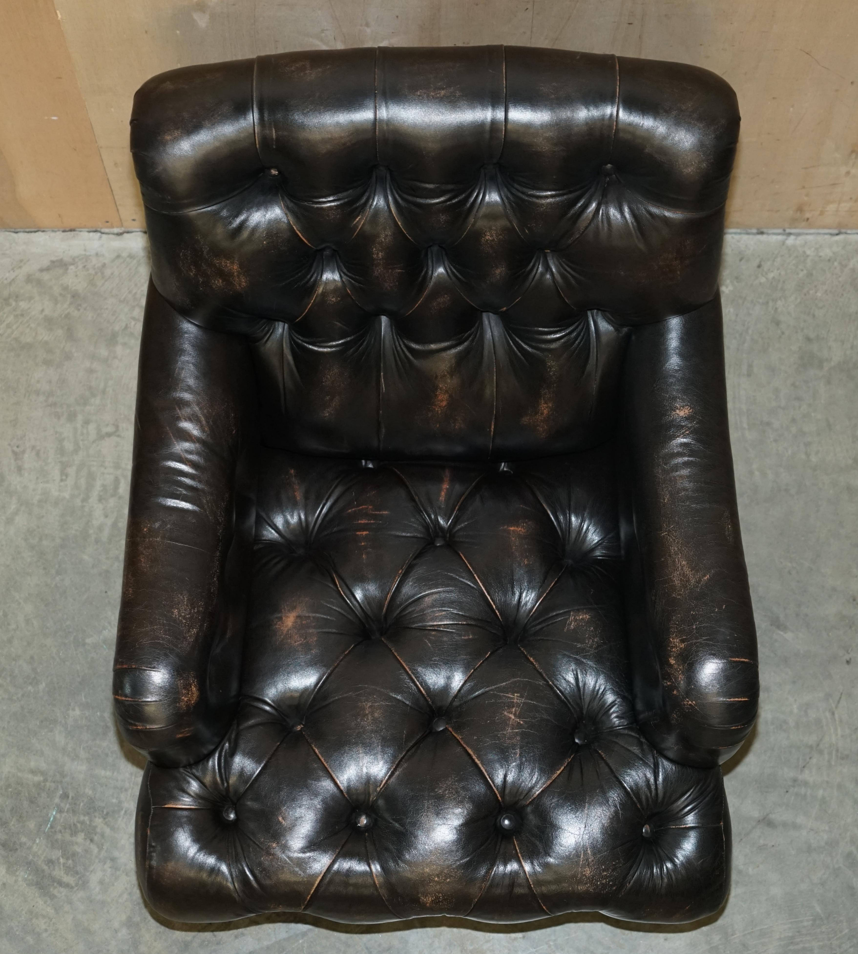 Antique Howard & Son's Bridgewater Style Black Leather Chesterfield Armchair For Sale 8
