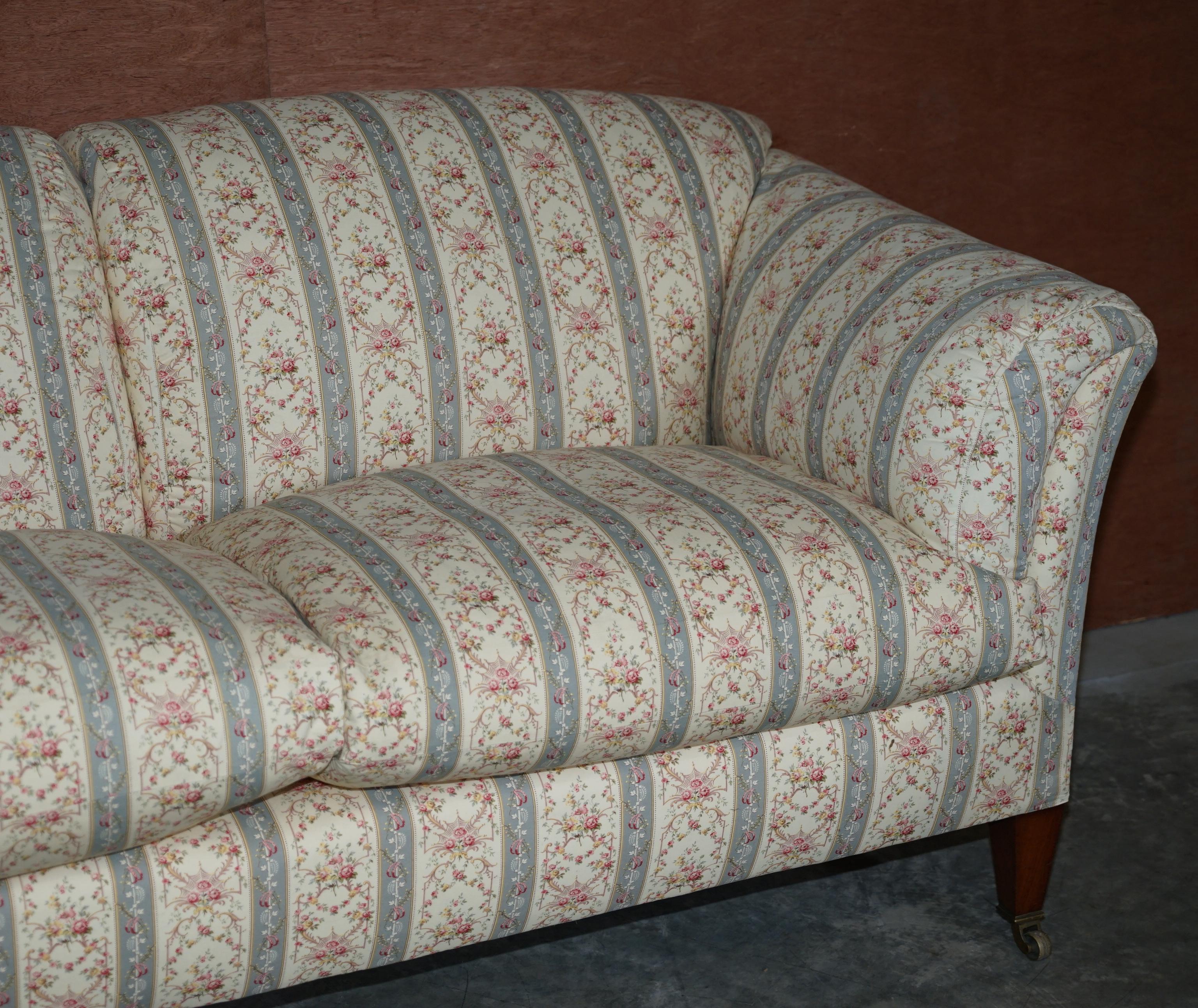 Antike antike Howard & Sons Portarlington Großes Sofa Original Staubbeutelpolsterung (Englisch) im Angebot