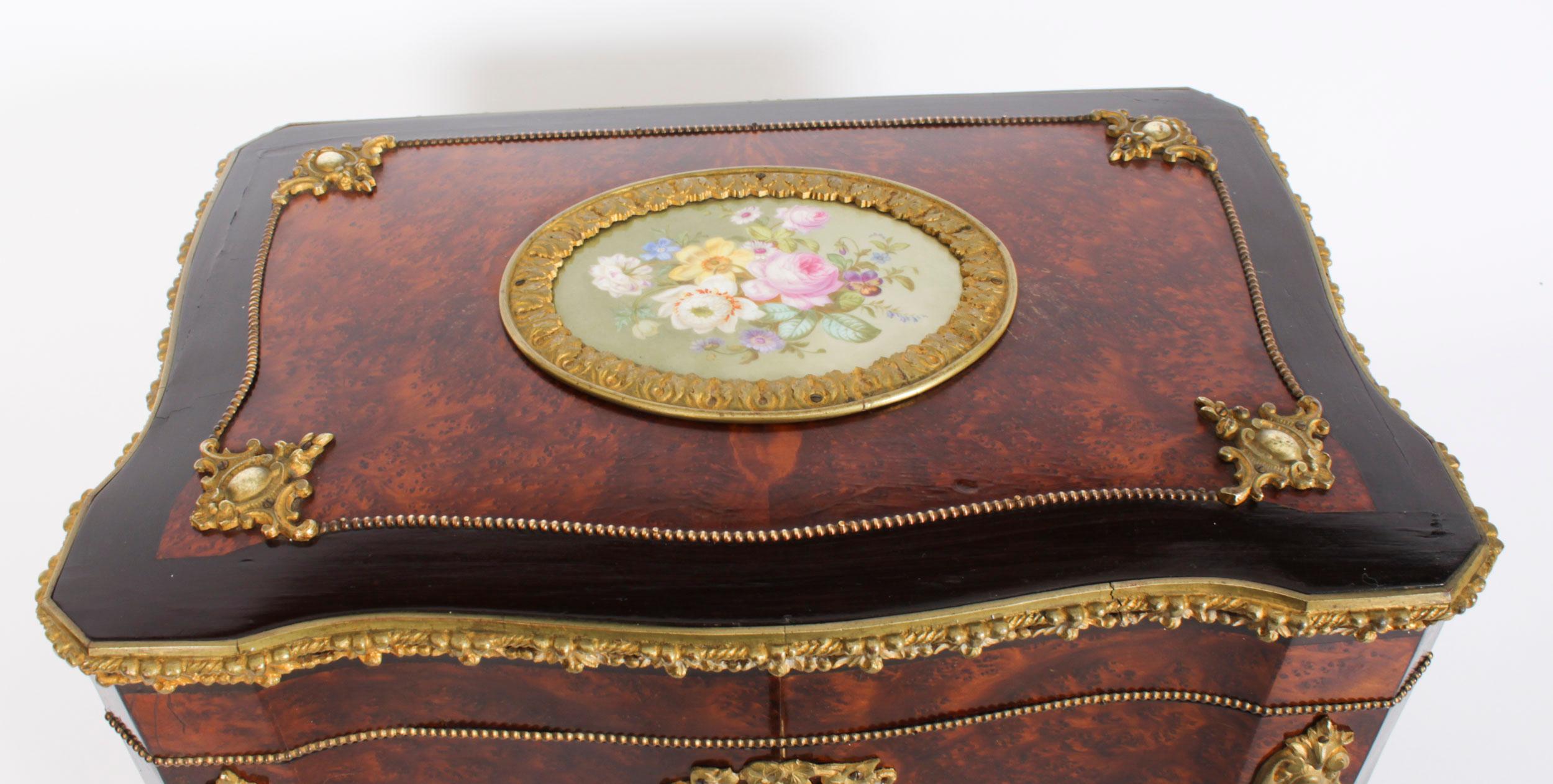 Mid-19th Century Antique Huge French Amboyna Porcelain Cameo Writing Casket 19th C For Sale