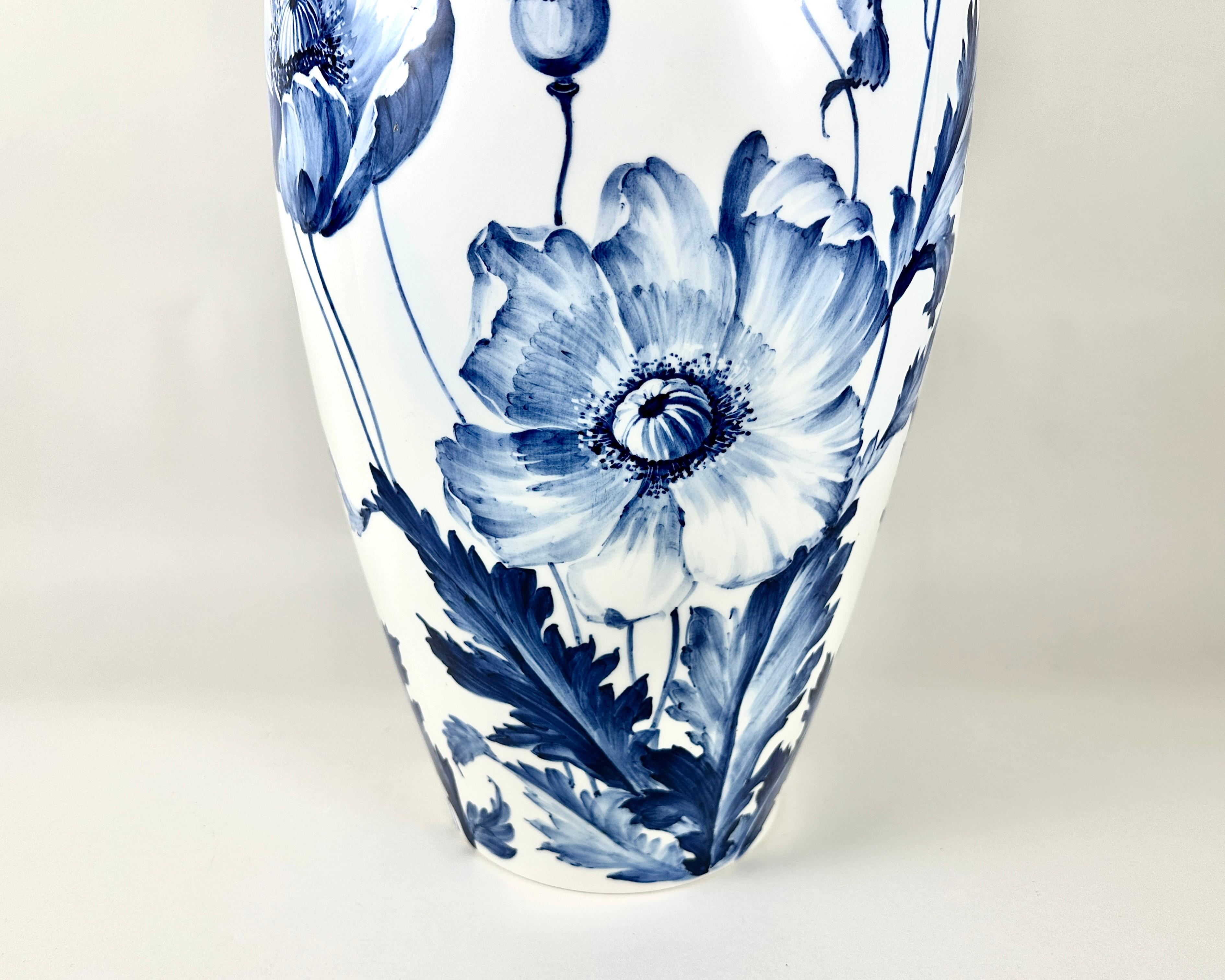 Porcellana Antico vaso Hutschenreuther dipinto a mano in Germania nel 1910 Condit... in vendita