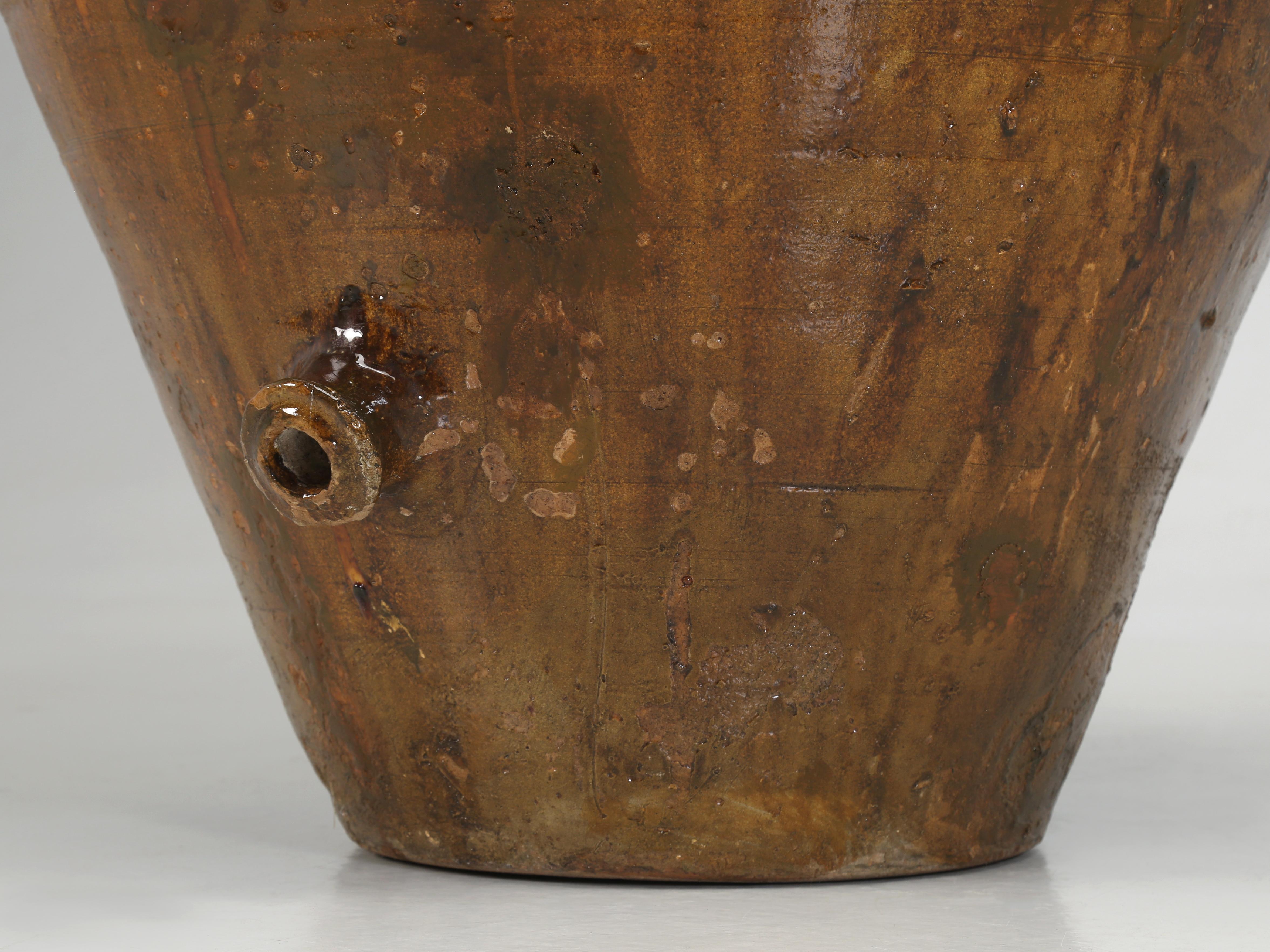 Fin du XIXe siècle Ancienne grande jarre à huile d'olive ou Amphora Italienne Grande Couleur Italienne Fin des années 1800  en vente