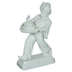 Antike Hugo Meisel Deutsche Schwarzburger-Porzellanfigur mit Obstfigur 12"