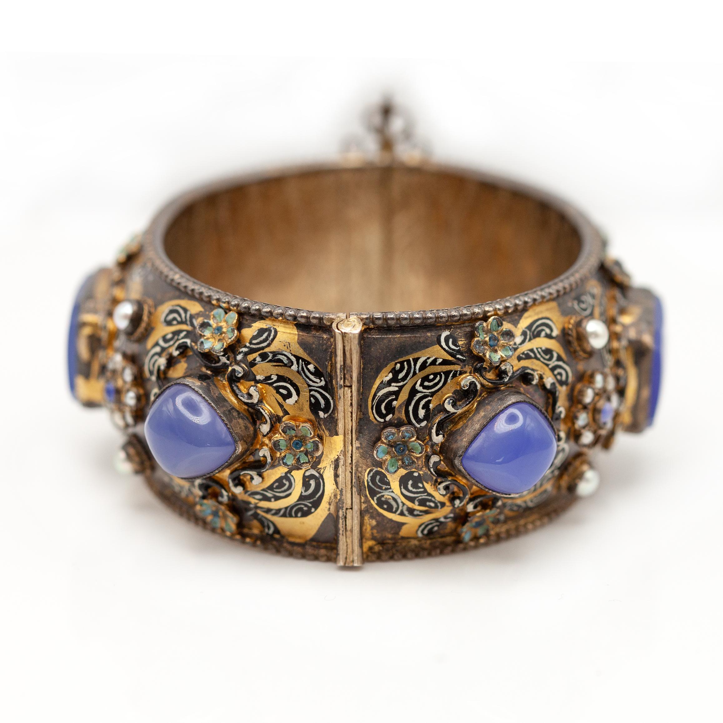 Bracelet à charnière en argent vermeil émaillé, calcédoine et perles de rocaille (Hungari) en vente 2