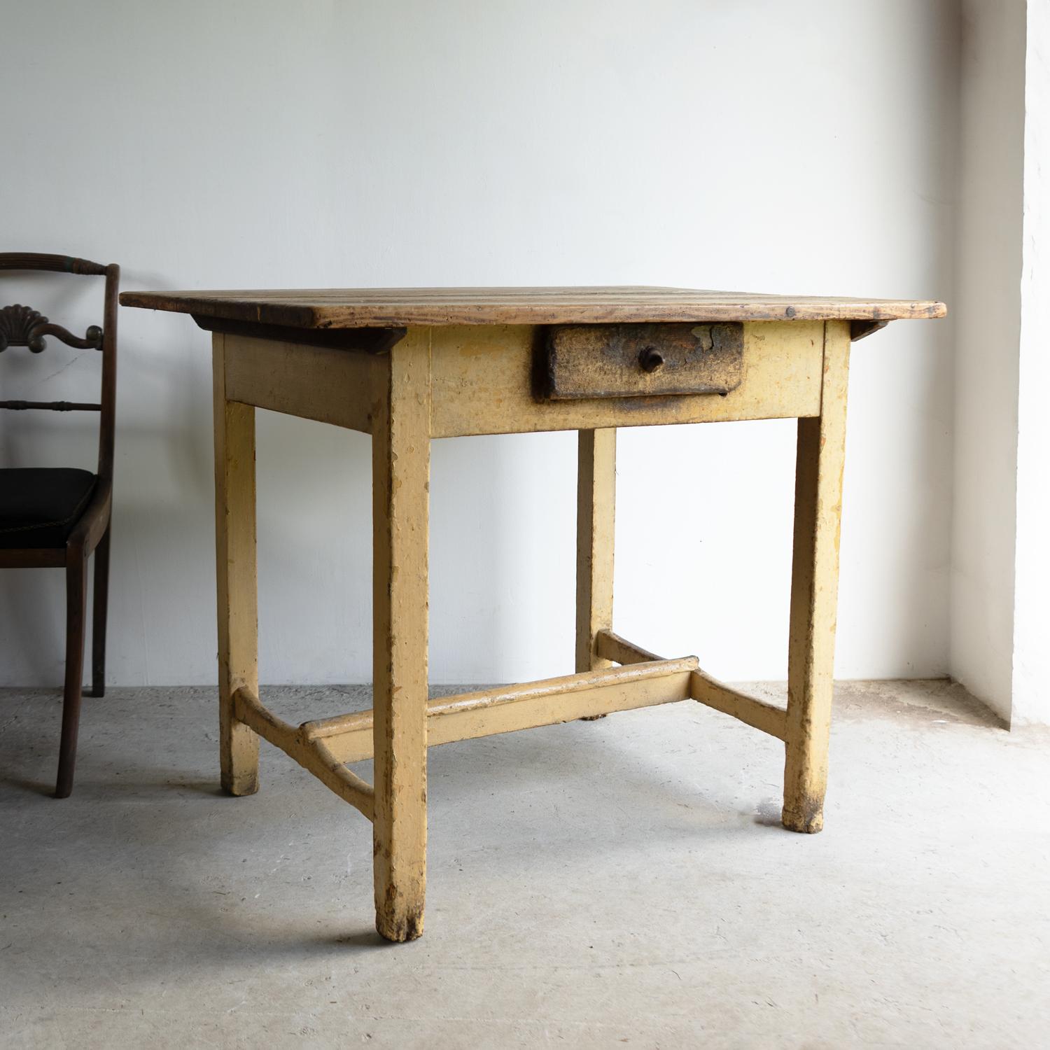 Antique Hungarian Rustic Painted Pine Side Table, 19Th Century For Sale 5