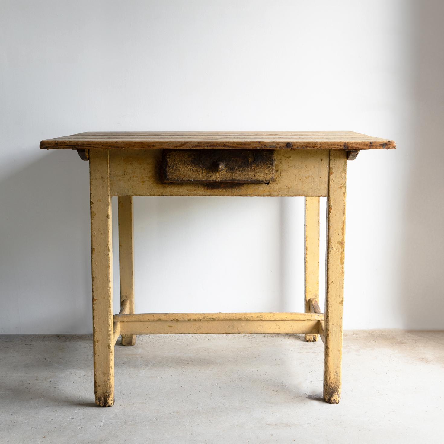 Antique Hungarian Rustic Painted Pine Side Table, 19Th Century For Sale 4