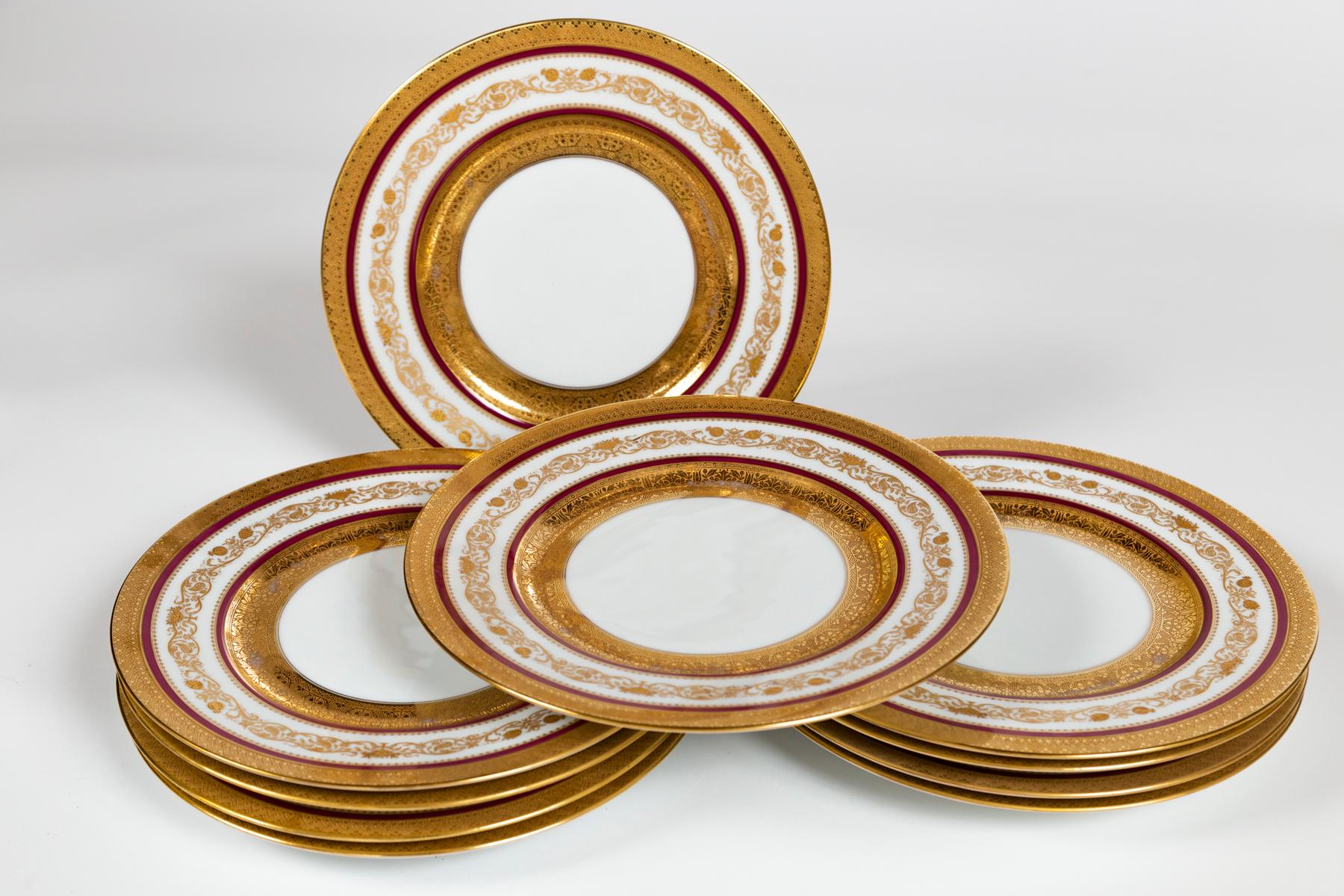 Antique Hutschenreuther Dinner Plates, Early 20th Century, Bavaria For Sale 3