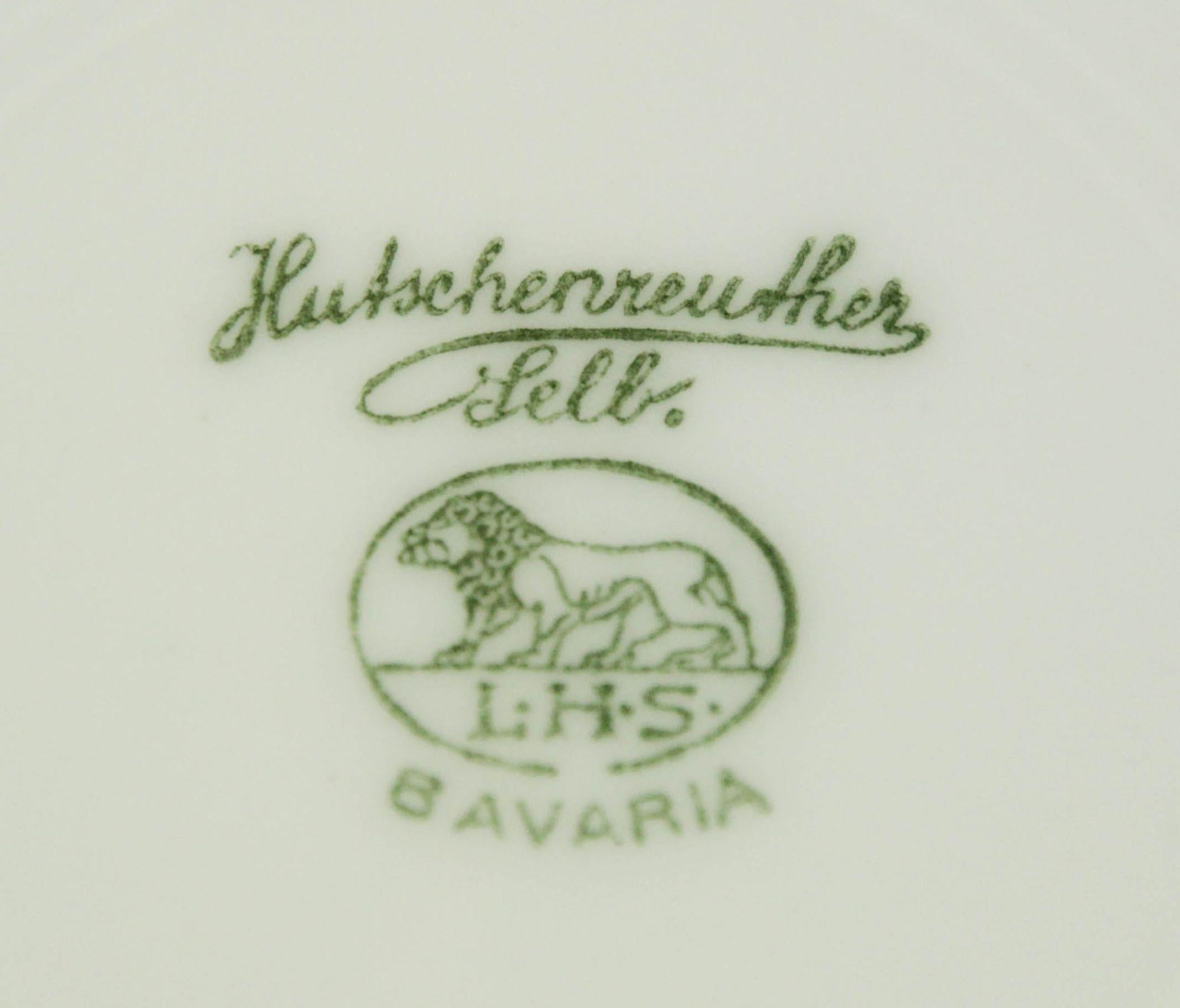 Antiker quadratischer Hutschenreuther Selb Bavaria Feiner Porzellanteller mit Blumenmuster aus Gelbgold im Angebot 4