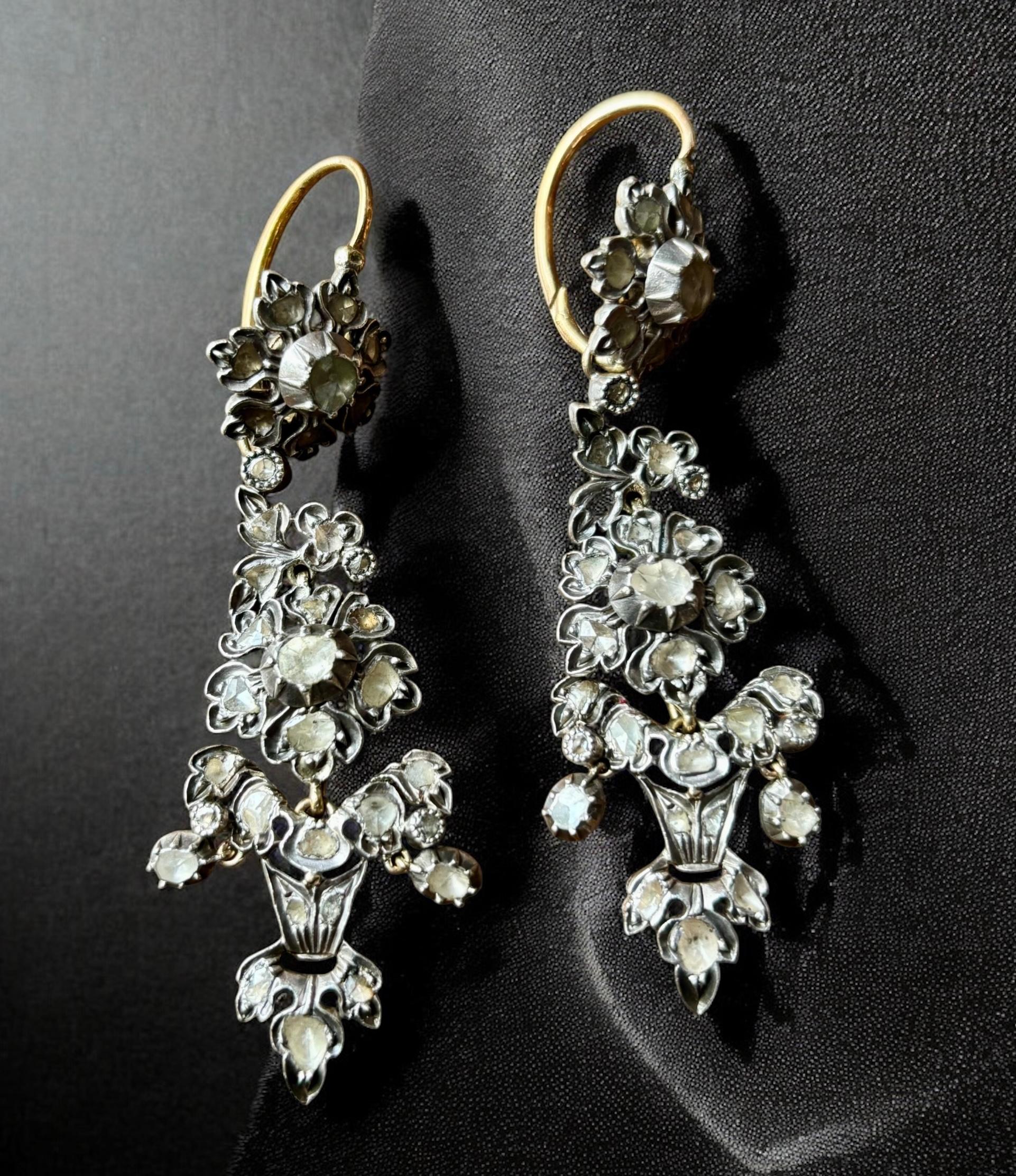 Antique Iberian Day & Night  Rose Cut Diamond Herring Chandelier Earrings. In Good Condition For Sale In OVIEDO, AS