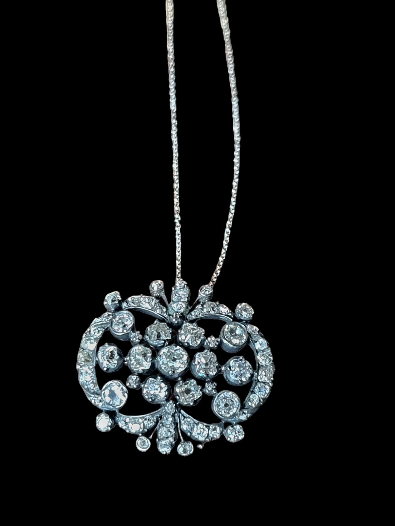 Antique pendentif/broche en diamant ibérique 19ème siècle en vente 9