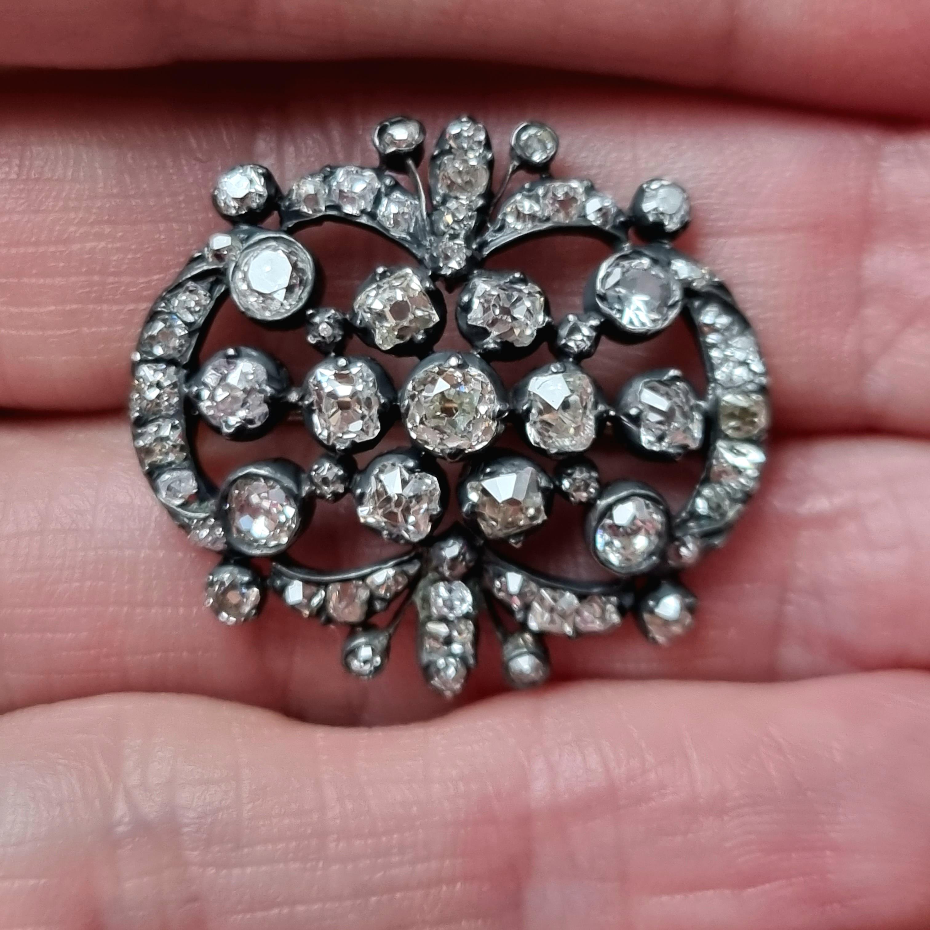 Taille vieille mine Antique pendentif/broche en diamant ibérique 19ème siècle en vente