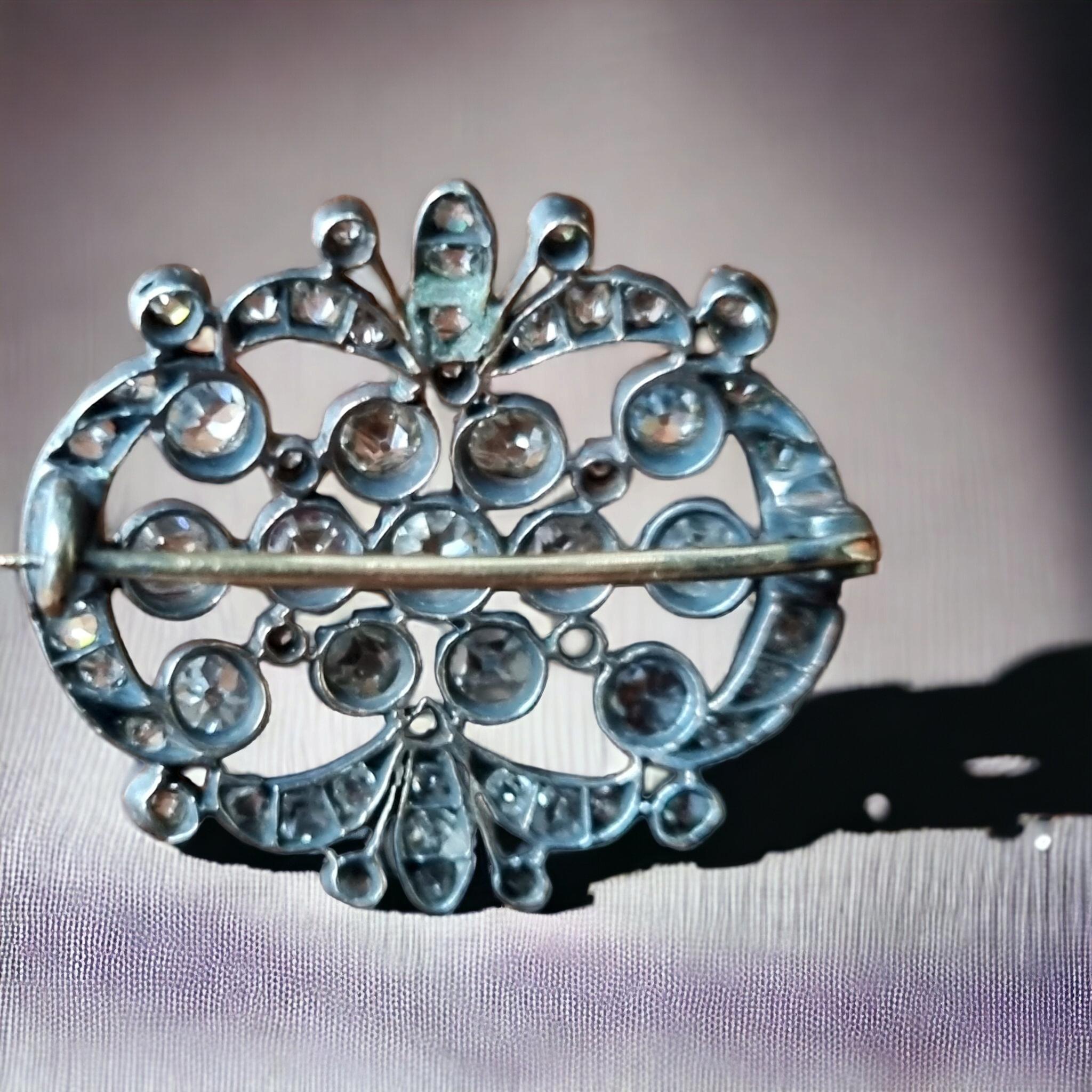 Antique pendentif/broche en diamant ibérique 19ème siècle en vente 2