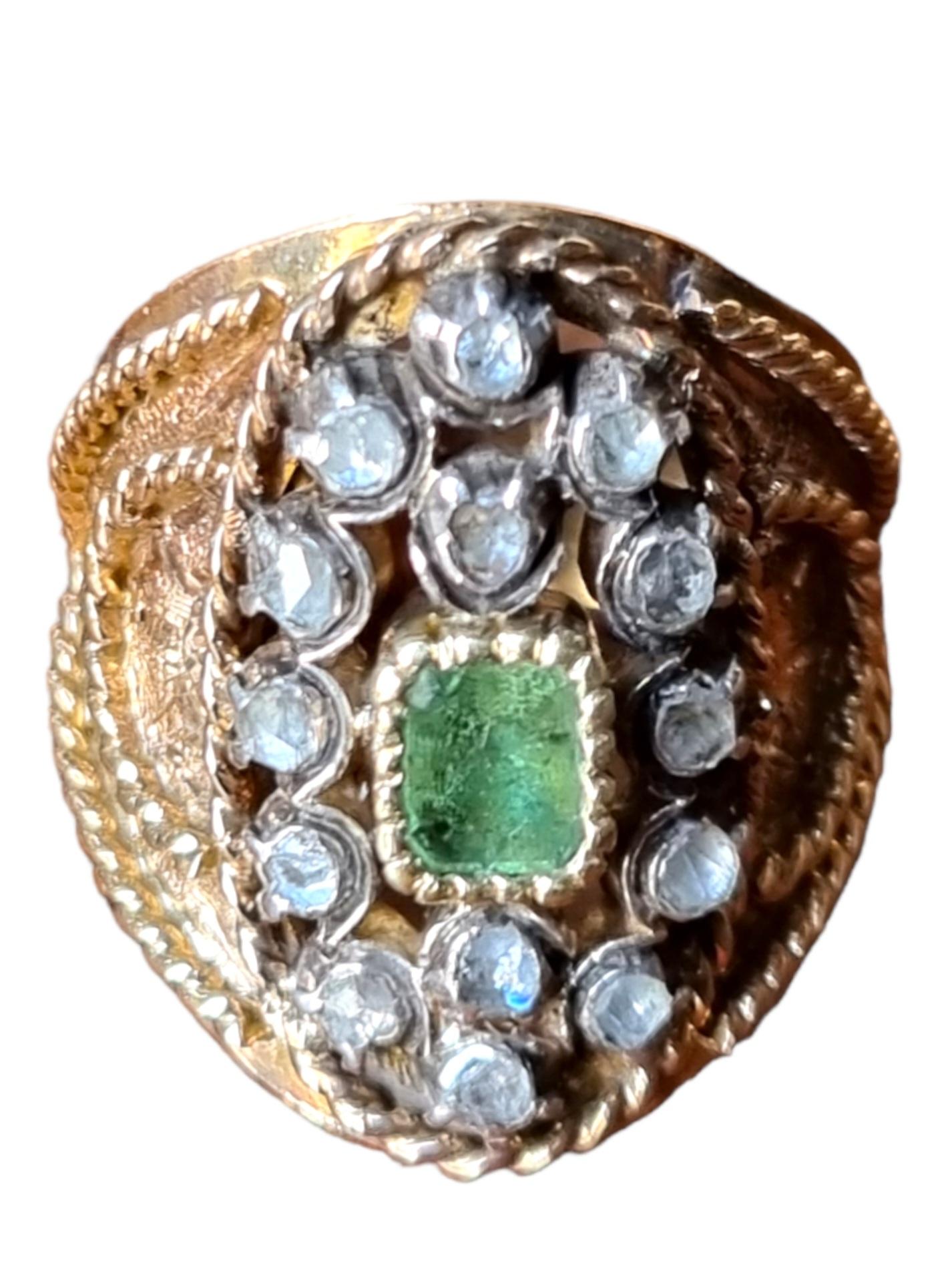 Antique Iberian (Georgian) Emerald and Diamond Navette Shaped Ring 19th Century In Good Condition For Sale In OVIEDO, AS