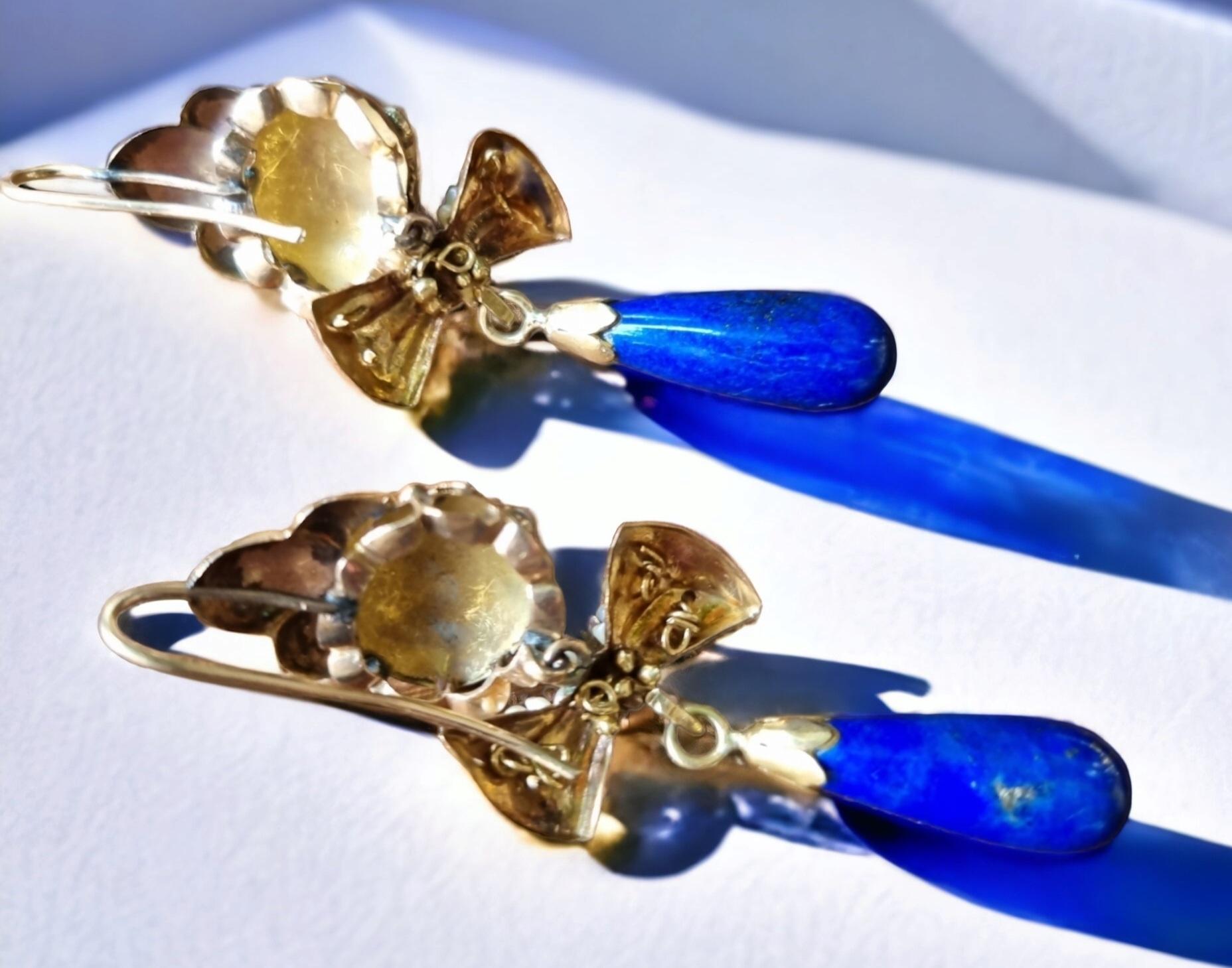 Antique Iberian Lapis Lazuli & Seed Pearls 18 Karat Gold Pendant Bow Earrings For Sale 3