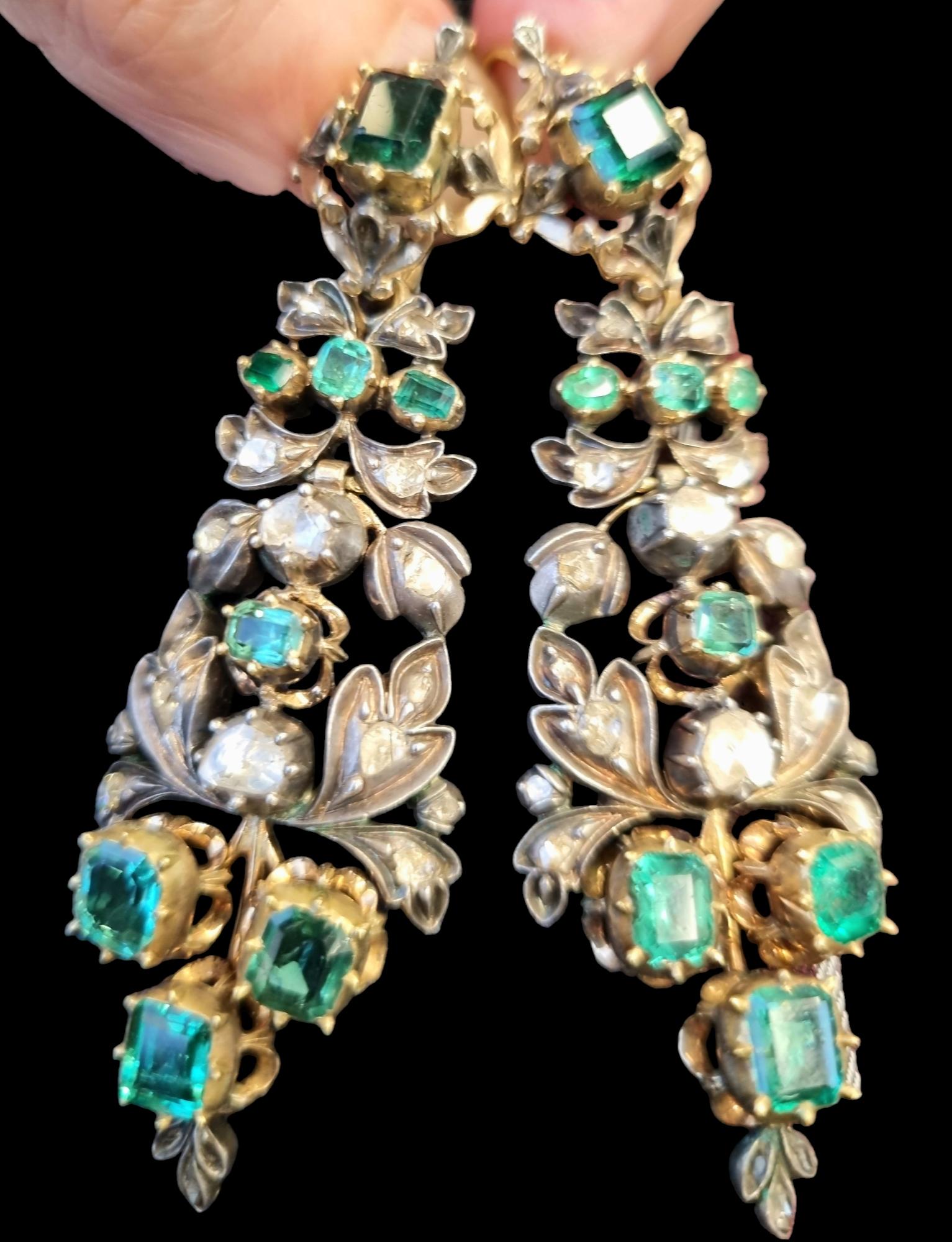 Antike iberische (spanische) kolumbianische Smaragd- und Diamant-Ohrringe aus dem späten 18. Jahrhundert  im Angebot 3