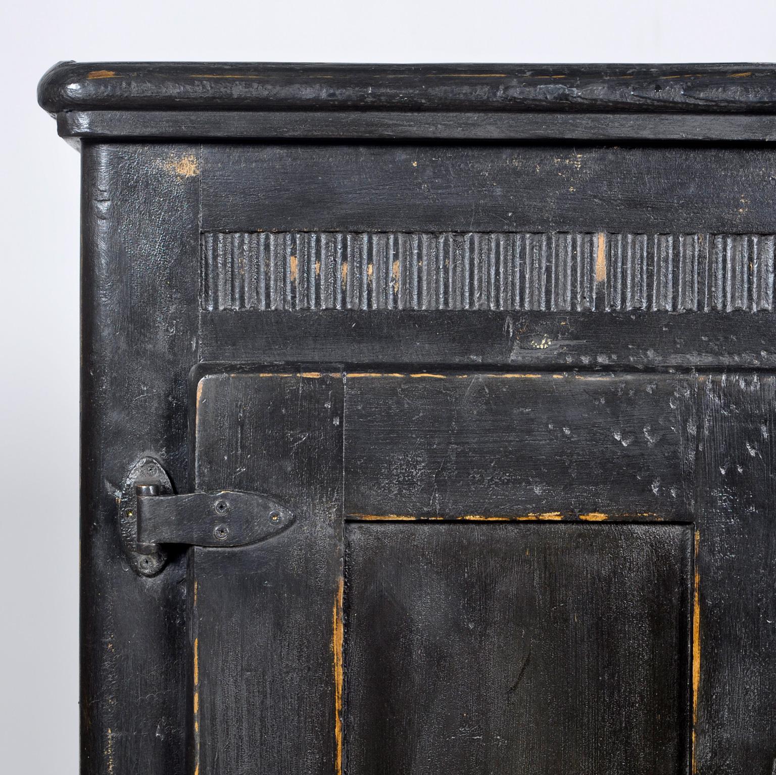 Antiker Eisschrank, um 1900 im Angebot 1